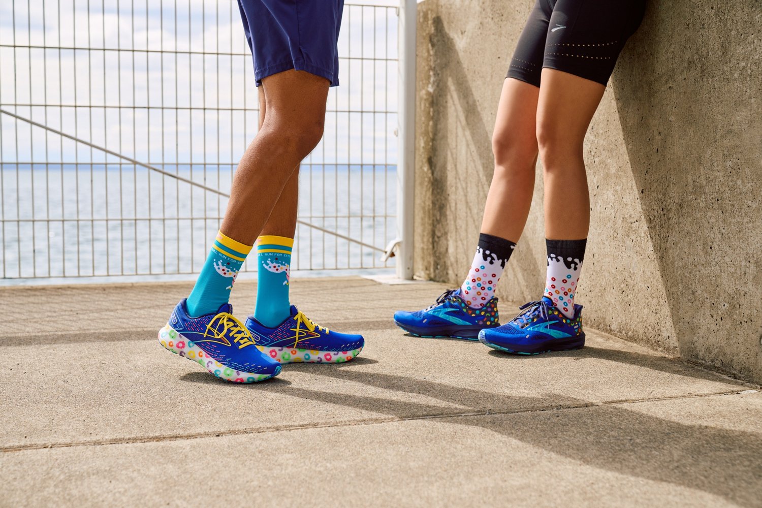 Brooks Adults' Tempo Knit Bowl O Brooks Splash Running Crew Socks - view number 4