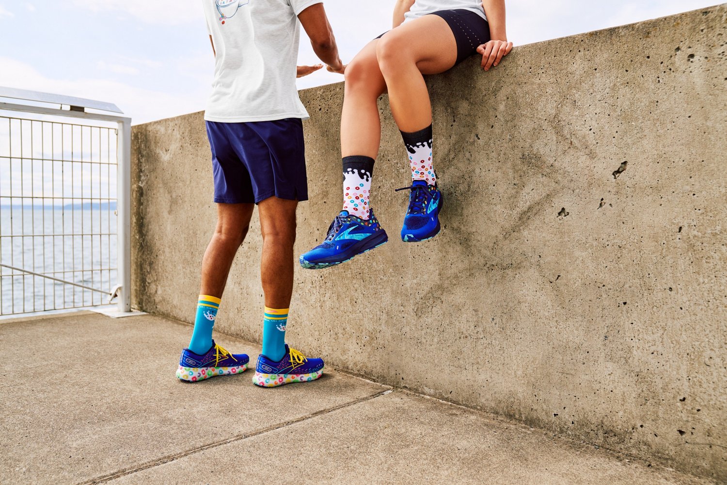 Brooks Adults' Tempo Knit Bowl O Brooks Splash Running Crew Socks - view number 5