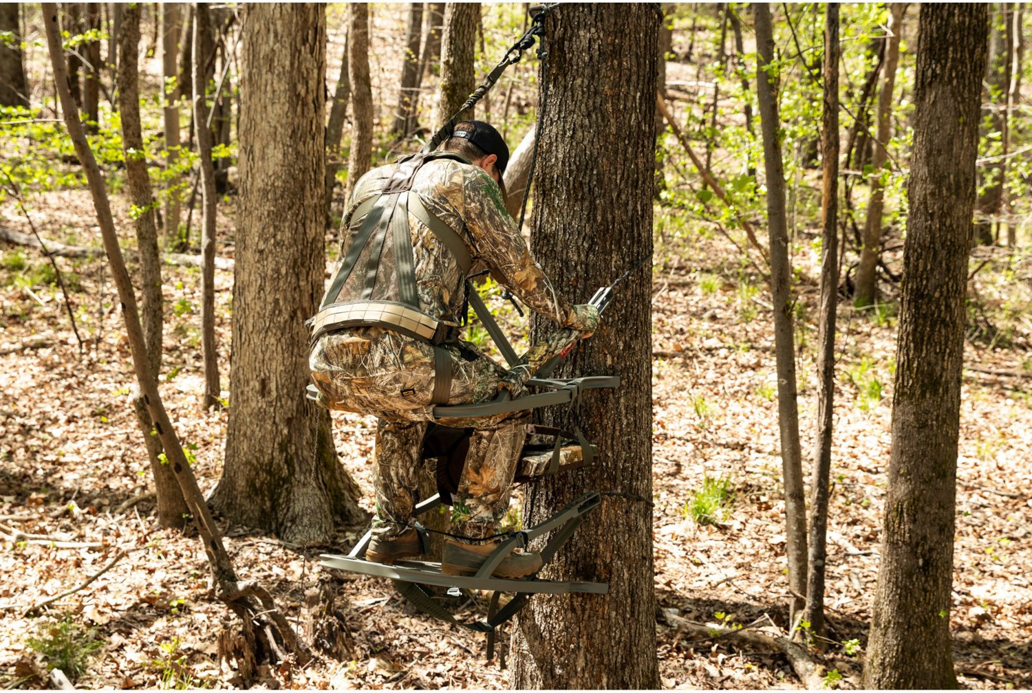 Summit Goliath SD Climber Realtree Edge Treestand | Academy