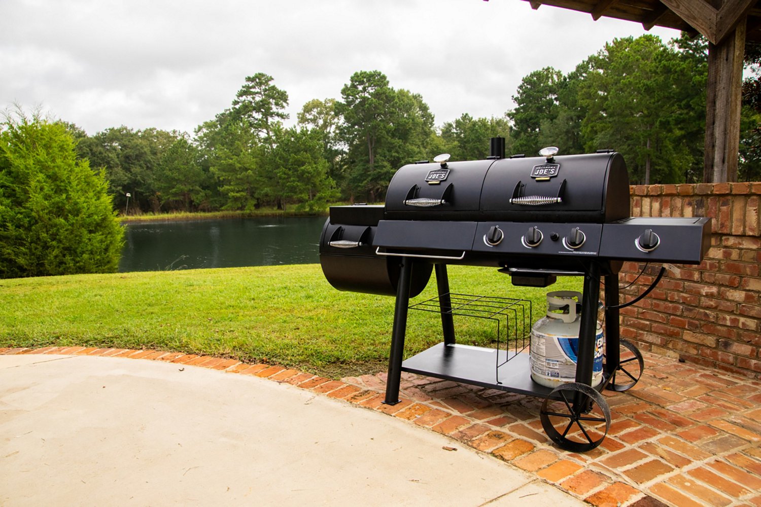 Oklahoma Joe's Longhorn Combo Grill and Smoker                                                                                   - view number 8