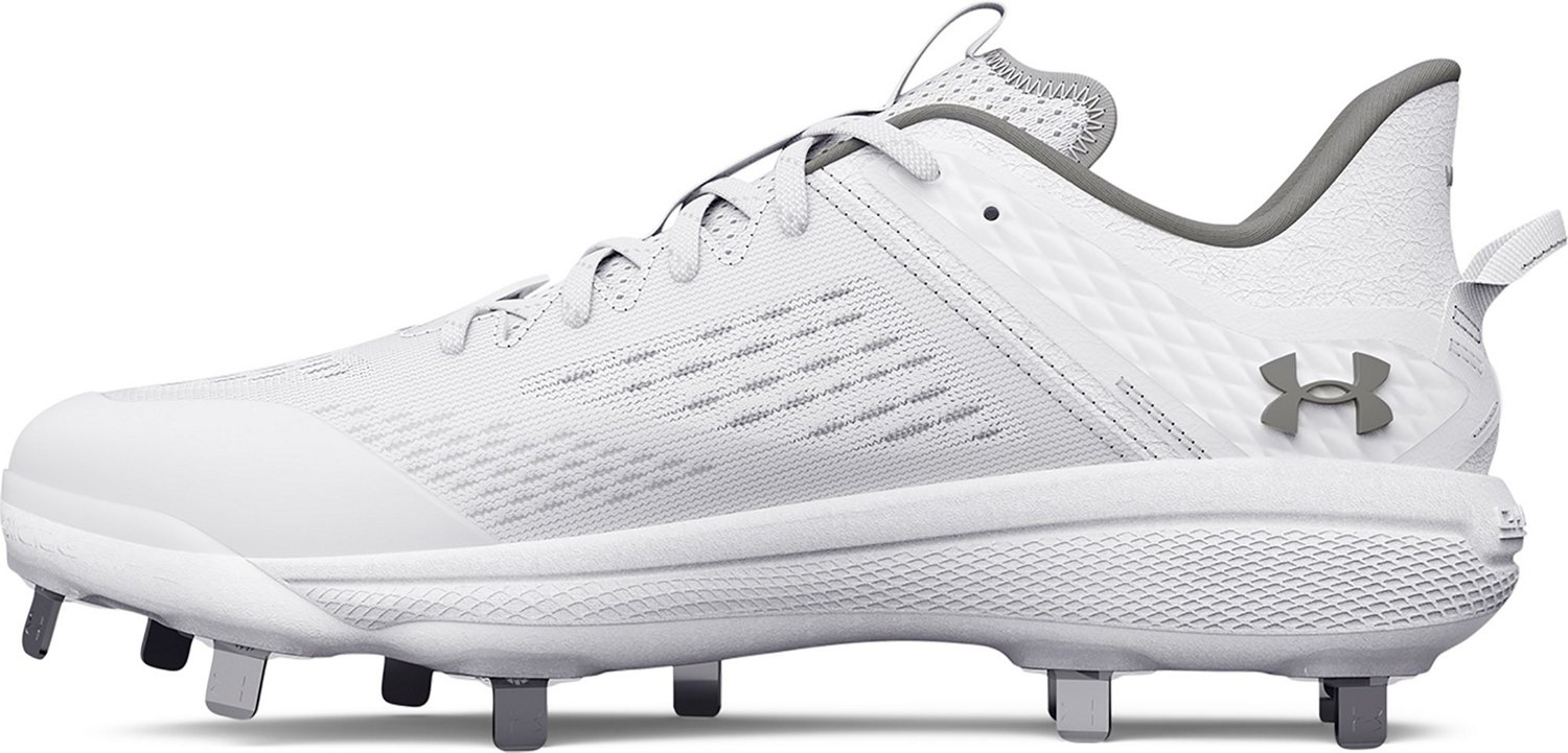 Under Armour Men’s Yard Low MT Baseball Cleats Academy