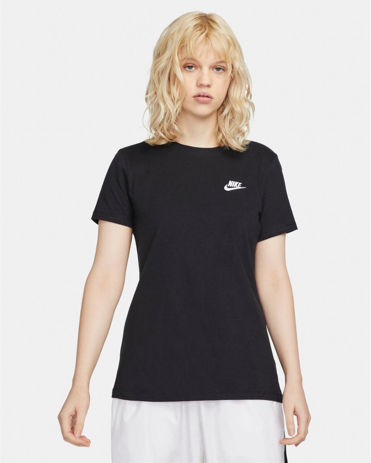 Nike Women's Club Graphic Short Sleeve T-shirt | Academy