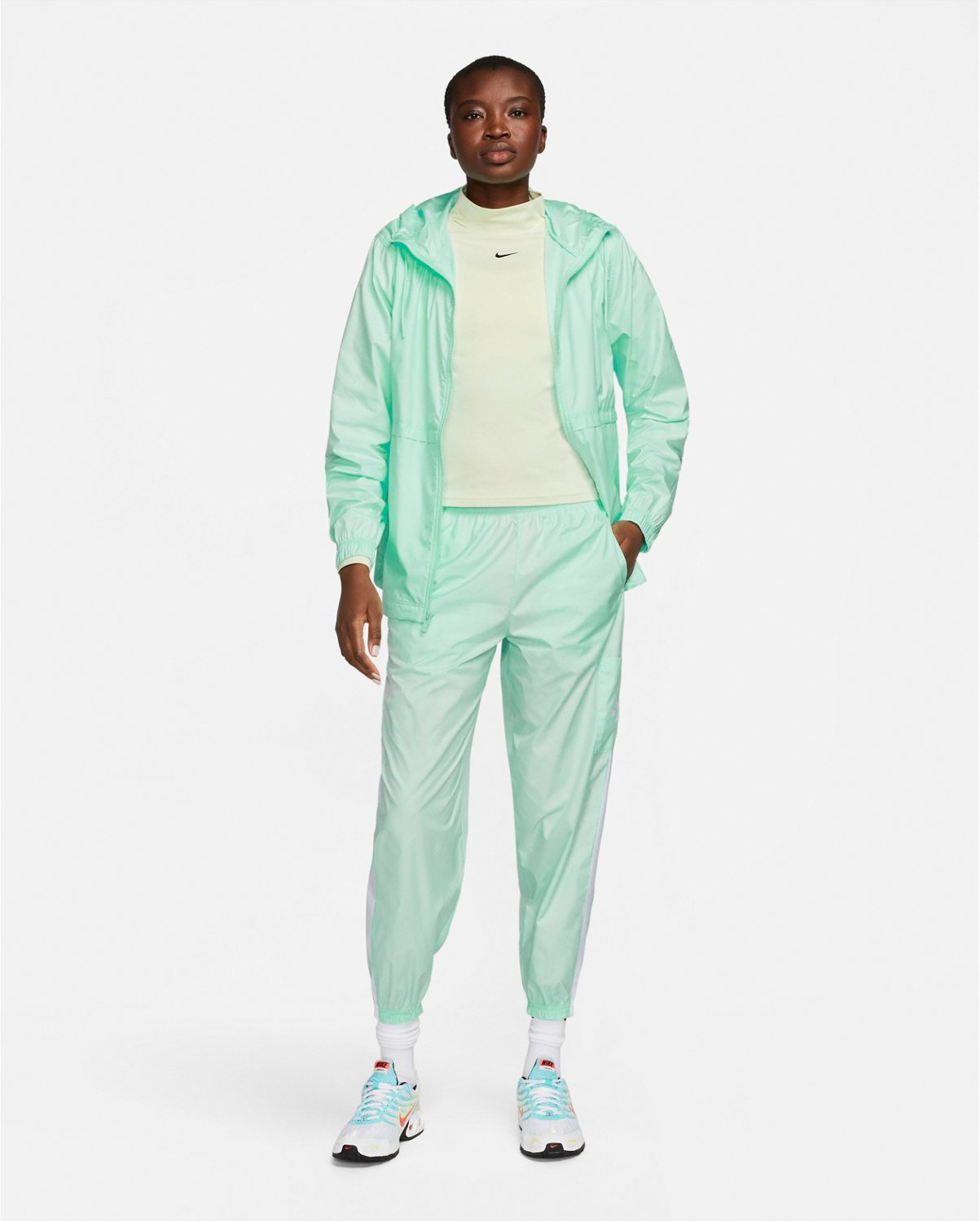 Nike Women'sSportswear Woven Core Pants - view number 5