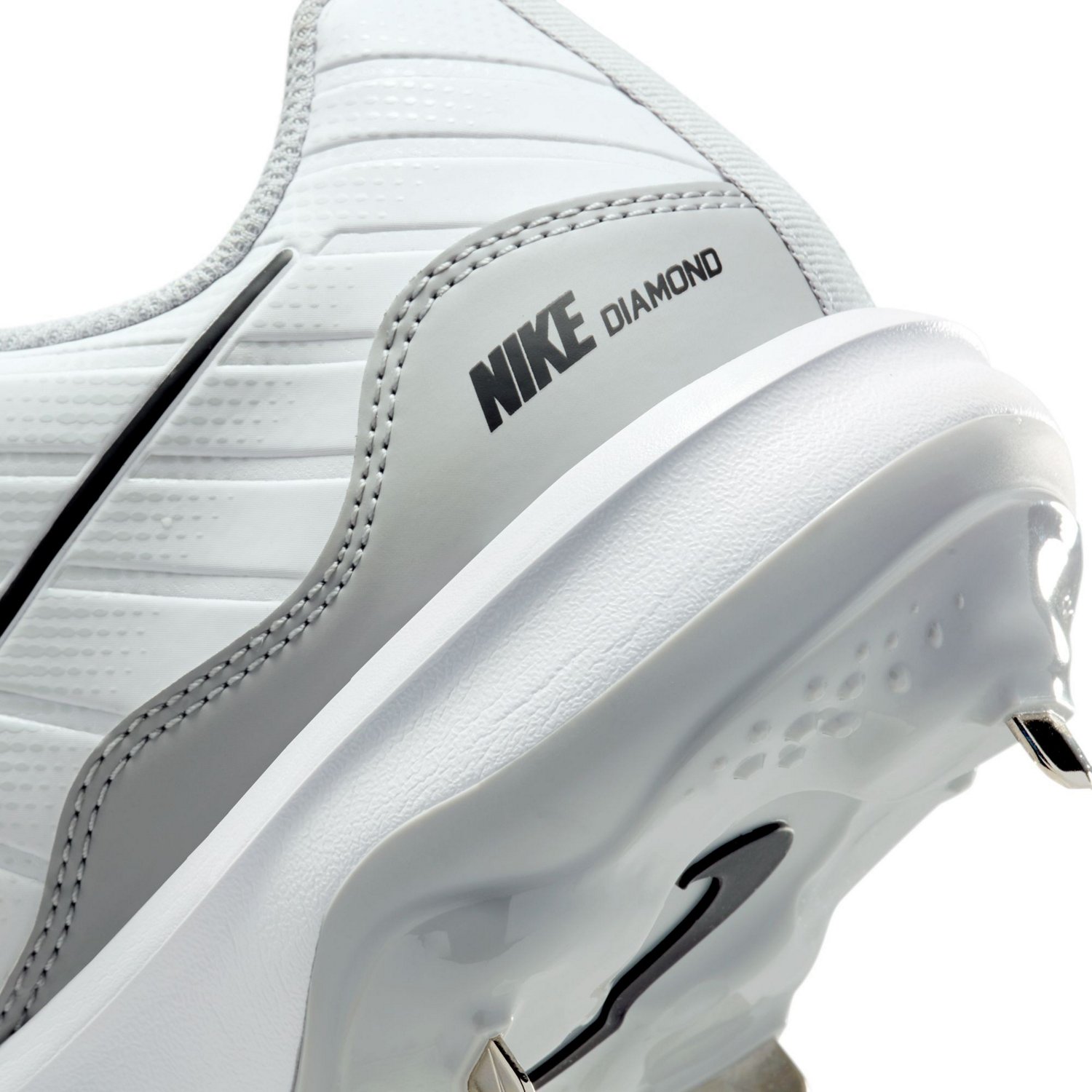 Nike Men's Alpha Huarache Varsity 4 Low Metal Baseball Cleats - view number 8