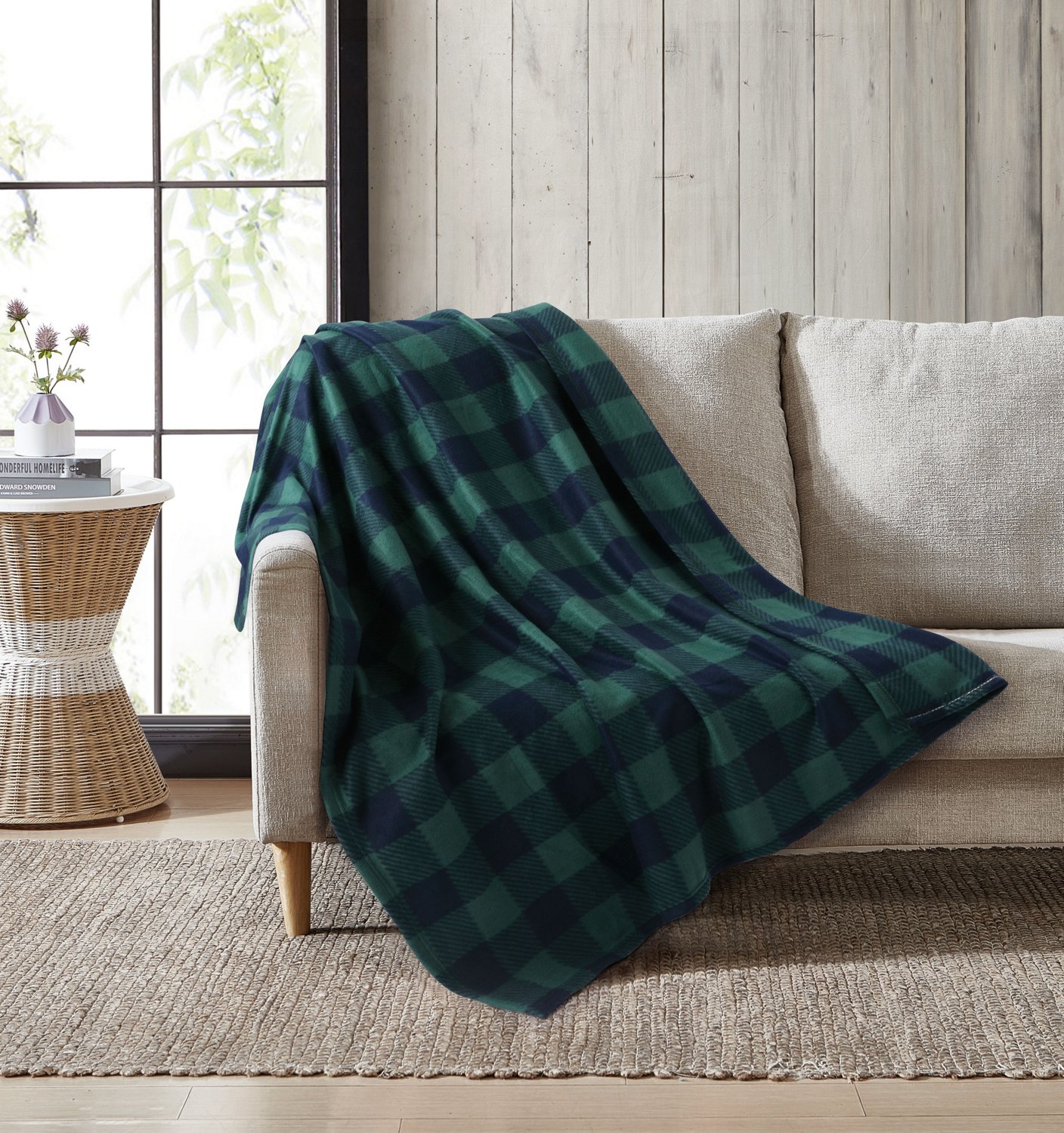 Snowcap 50 in x 60 in Dark Green Fleece Throw Blanket Academy