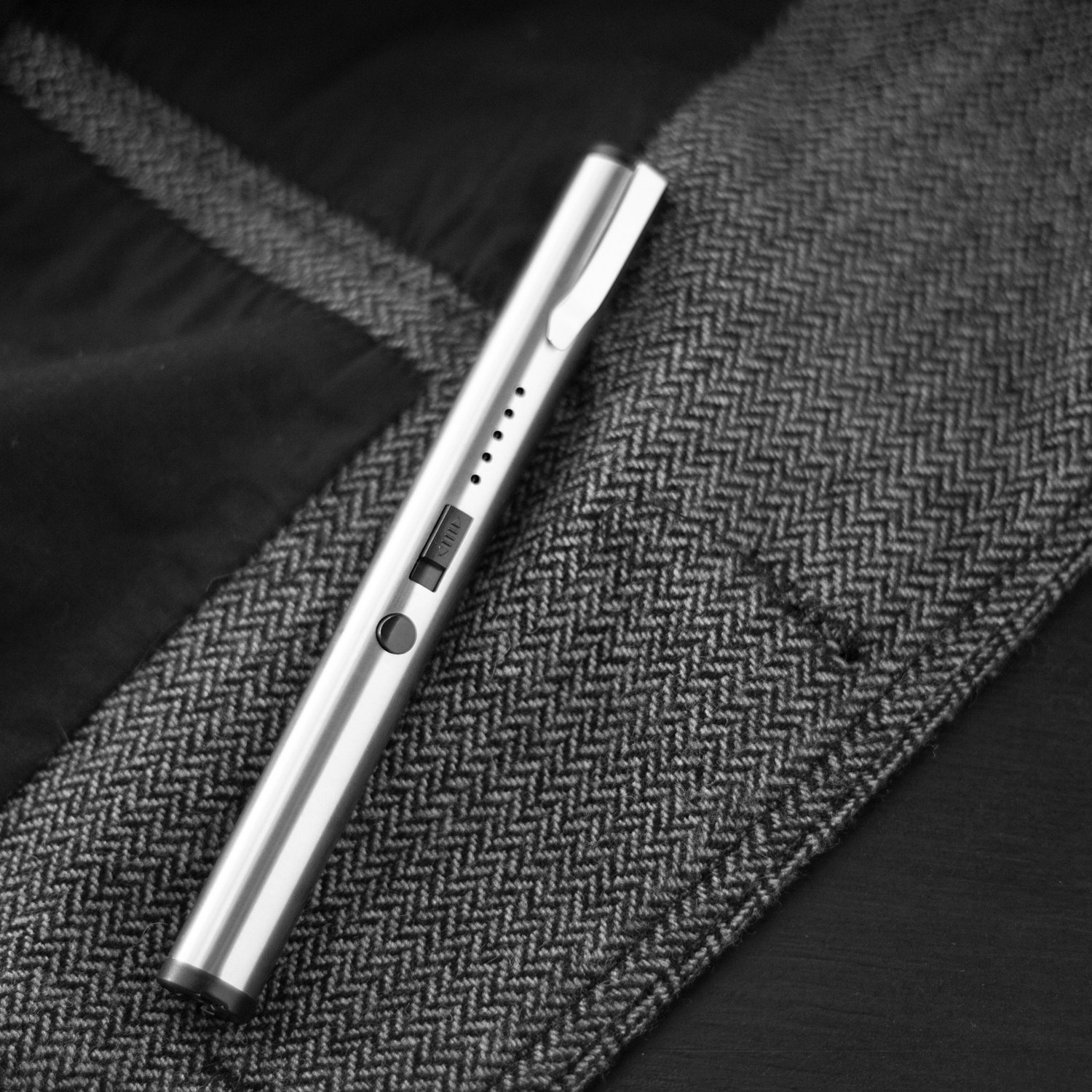 Guard Dog Security Enlight Stun Gun with Built-in Flashlight - view number 3