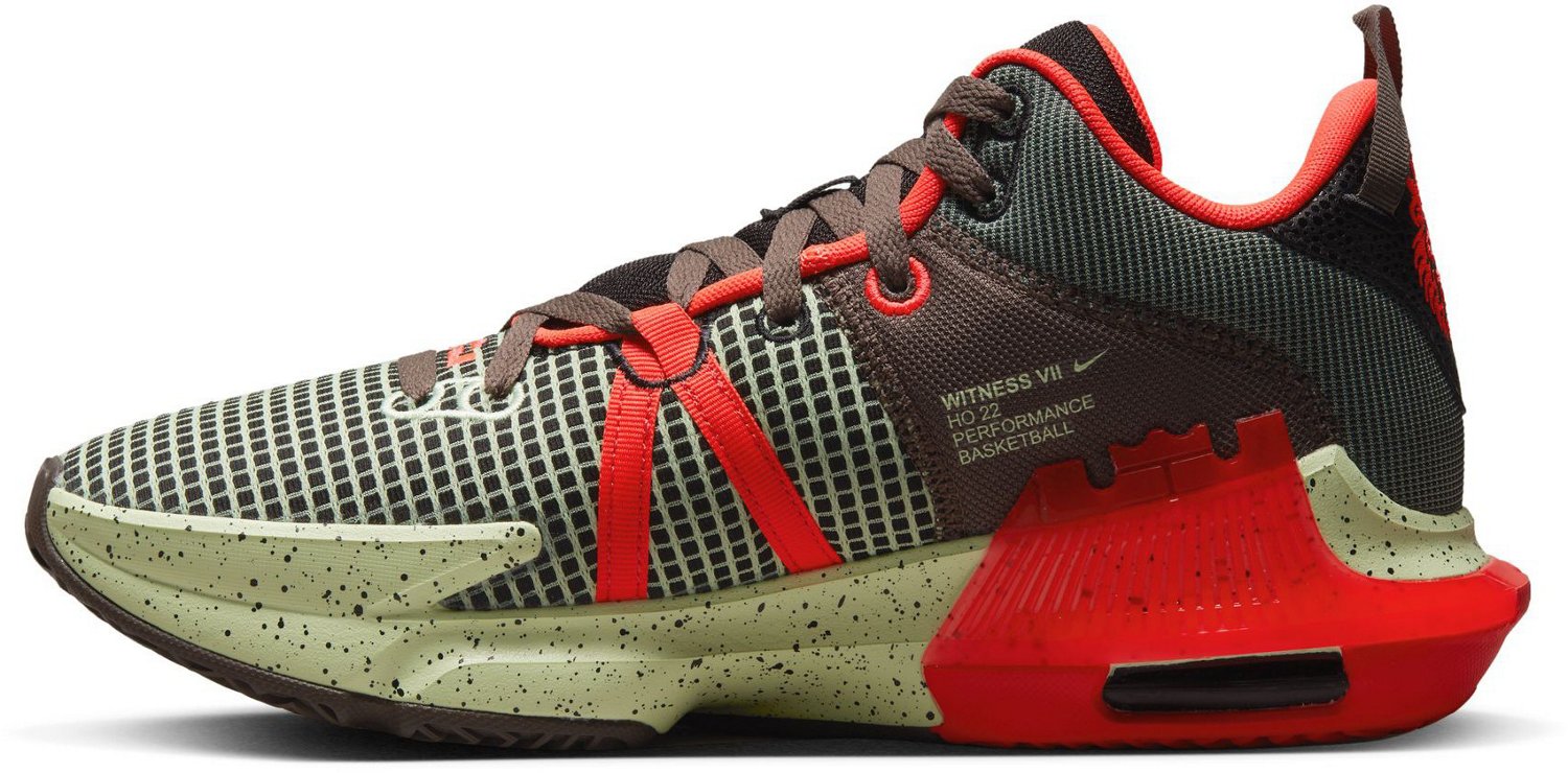 Nike LeBron Men's Witness 7 Basketball Shoes - view number 2