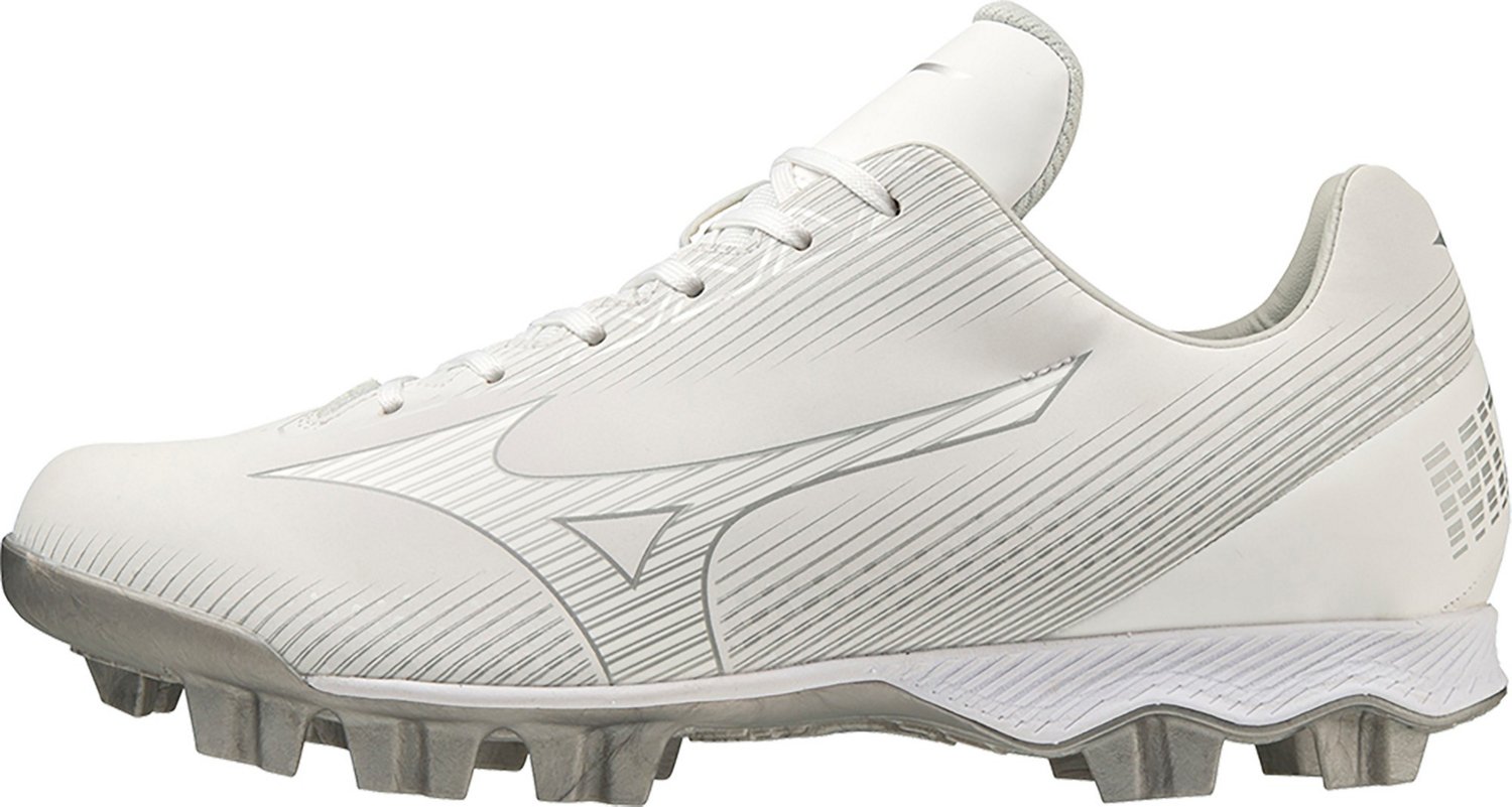 mizuno softball cleats