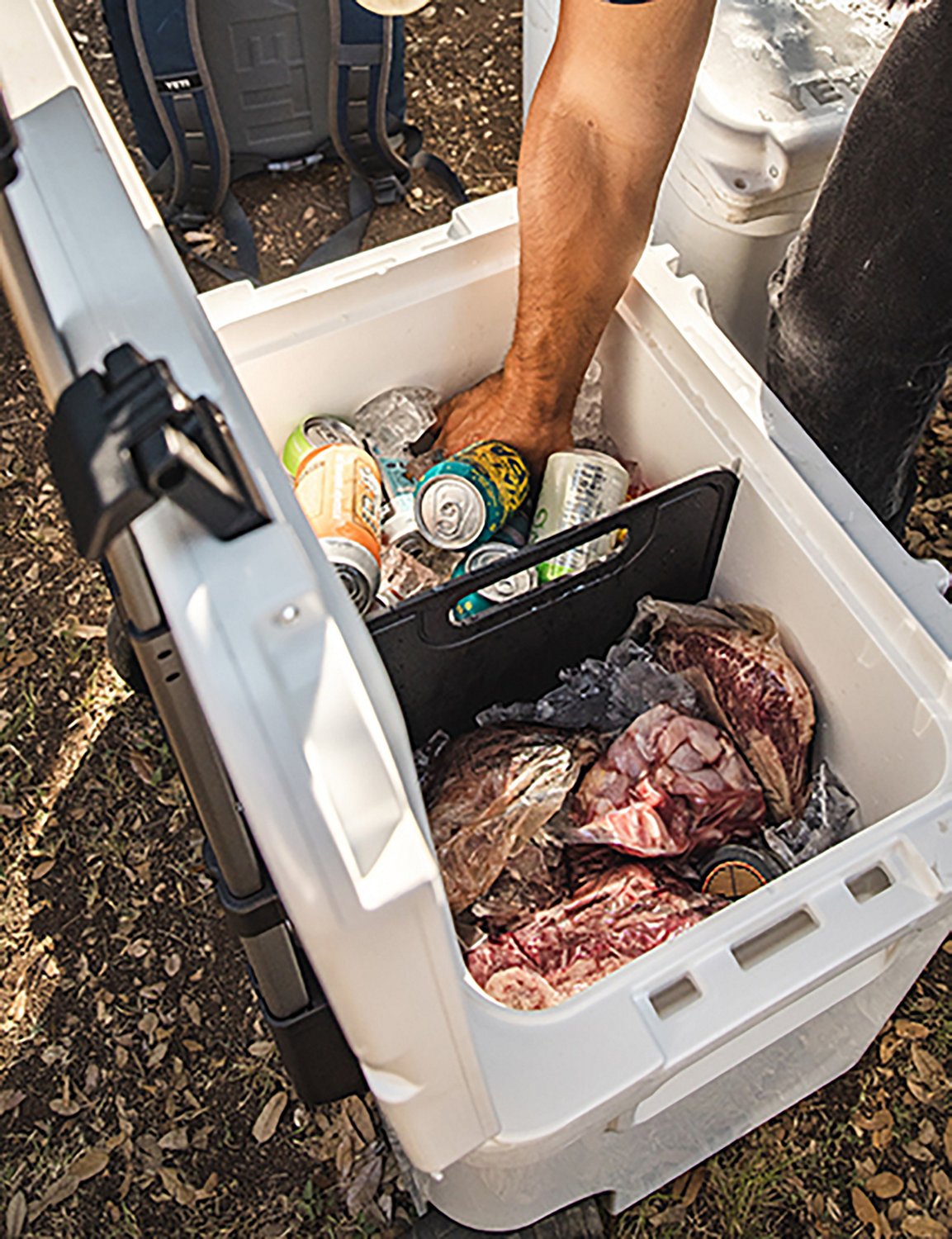 YETI Roadie Wheeled Cooler Divider                                                                                               - view number 3