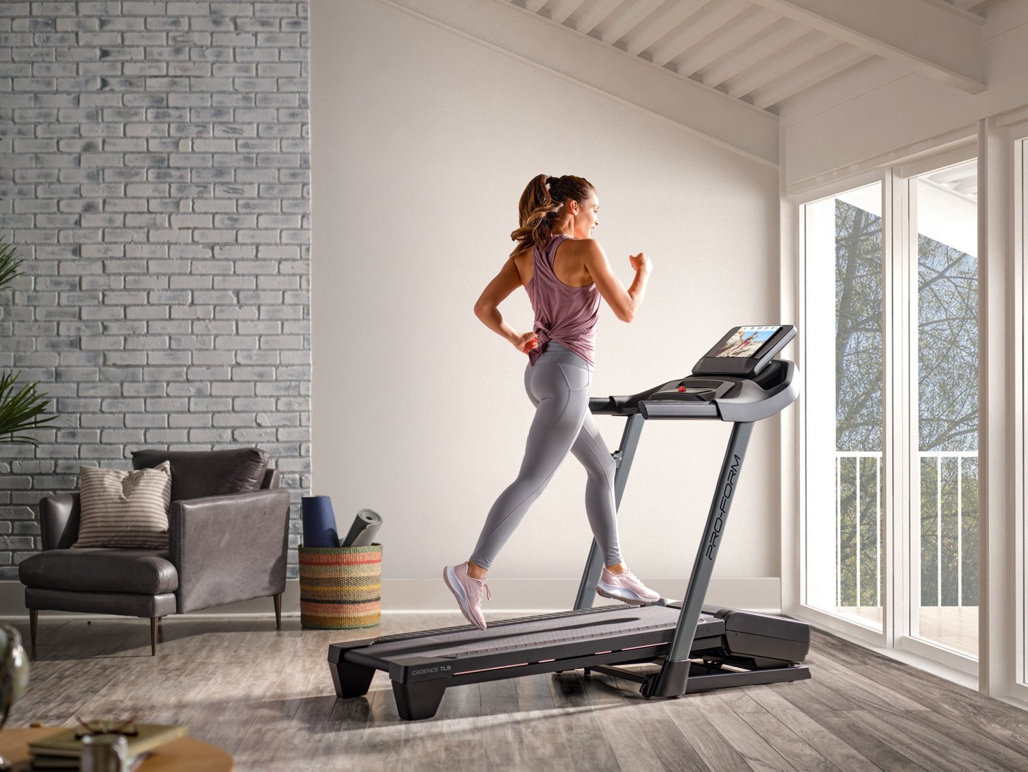 Proform cadence best sale smart treadmill