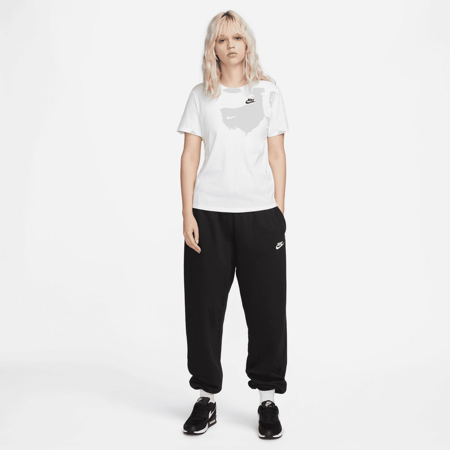 Nike Women's Sportswear Club T-shirt - view number 5
