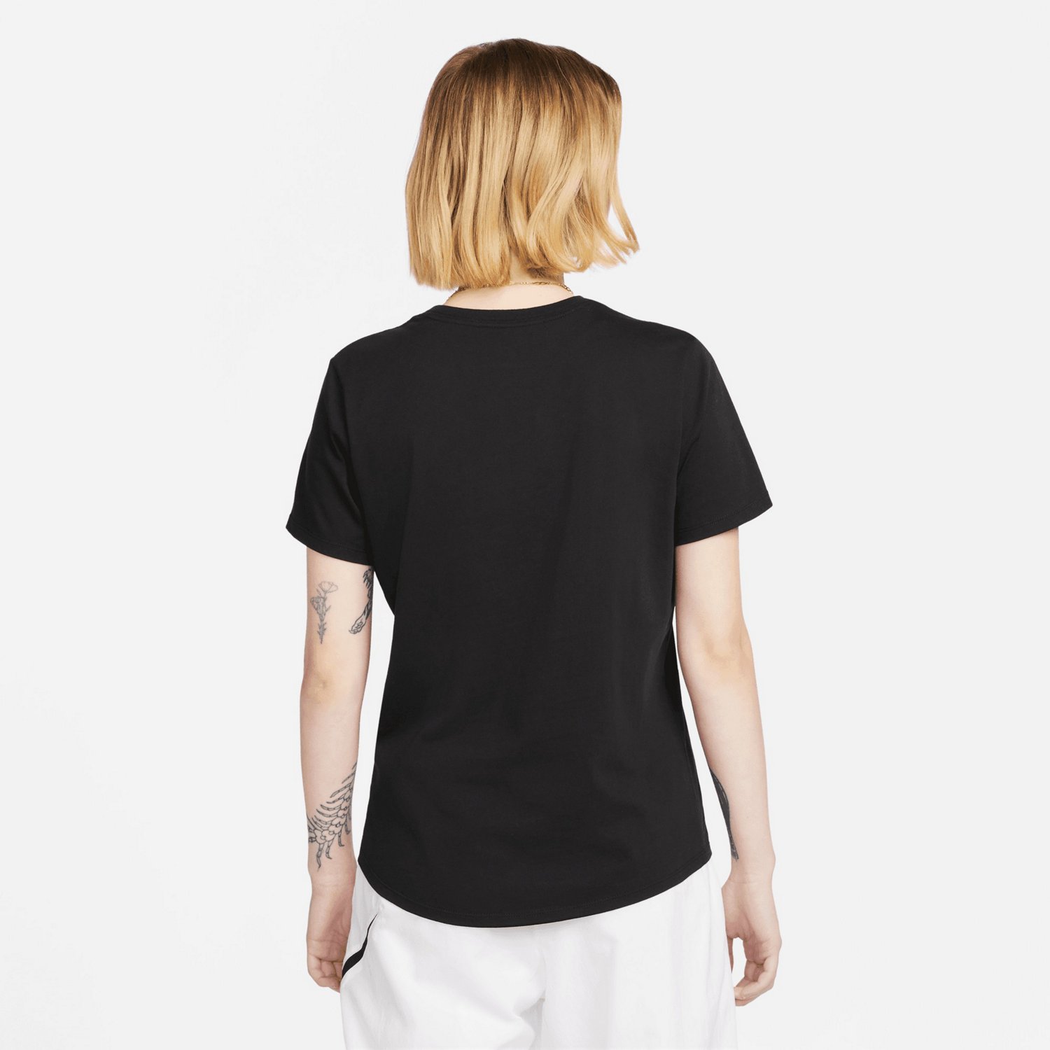 Nike Women's Sportswear Club T-shirt - view number 2