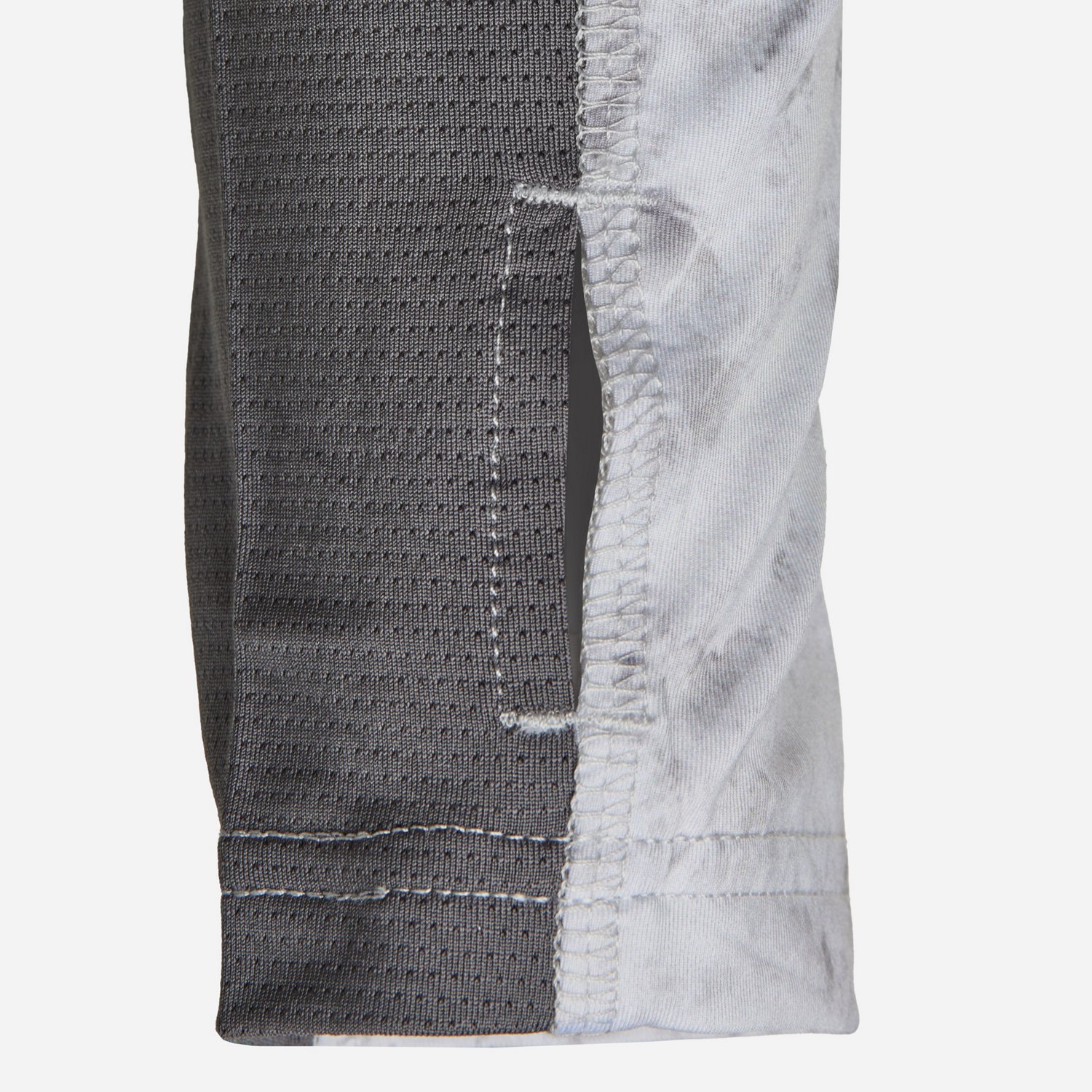 Magellan Outdoors Women's Realtree Aspect Pieced Long Sleeve T-shirt - view number 4