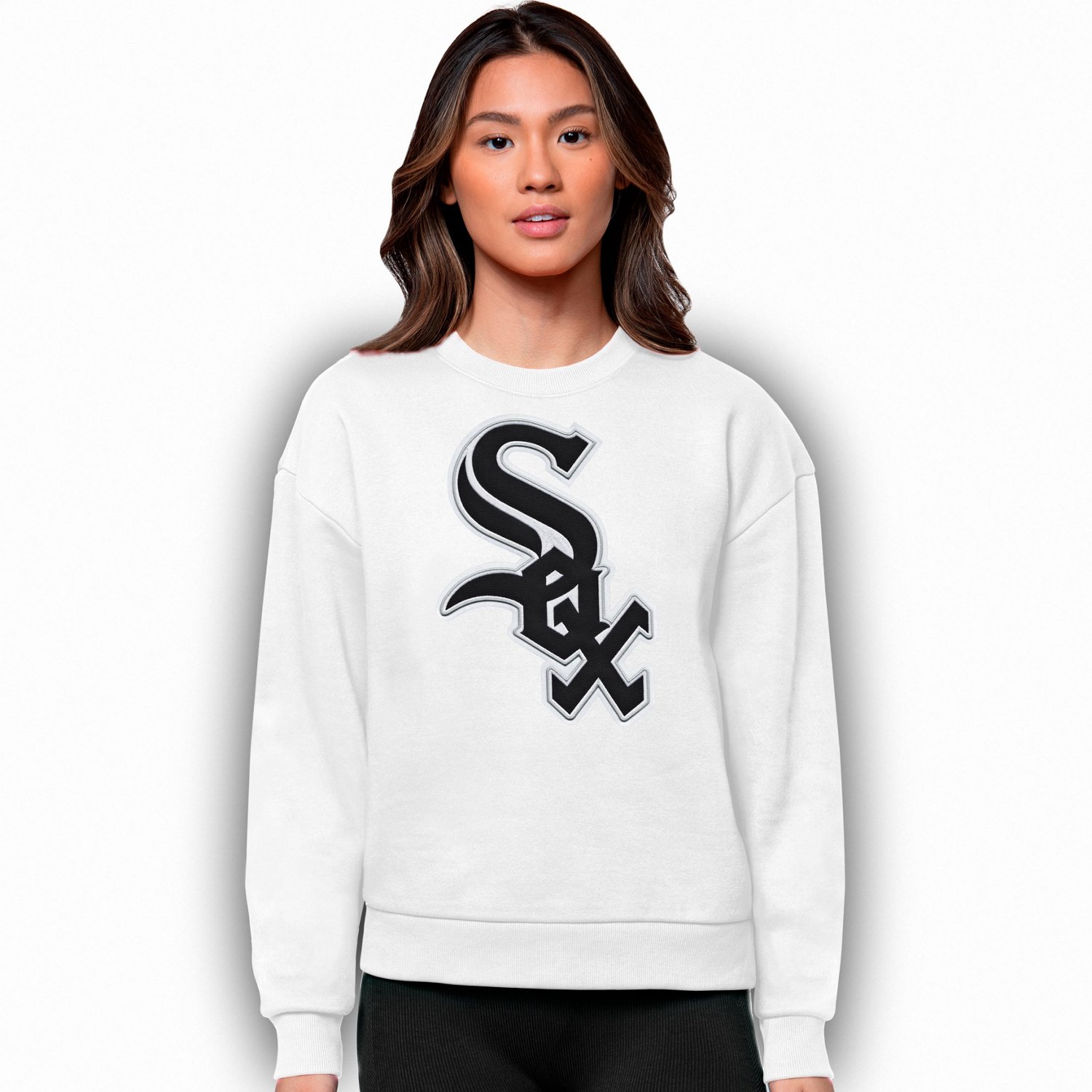Antigua Women's Chicago White Sox Victory Crew Sweatshirt