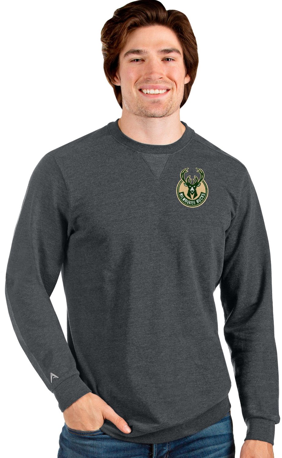 Antigua Men's Milwaukee Bucks Reward Crew Pullover