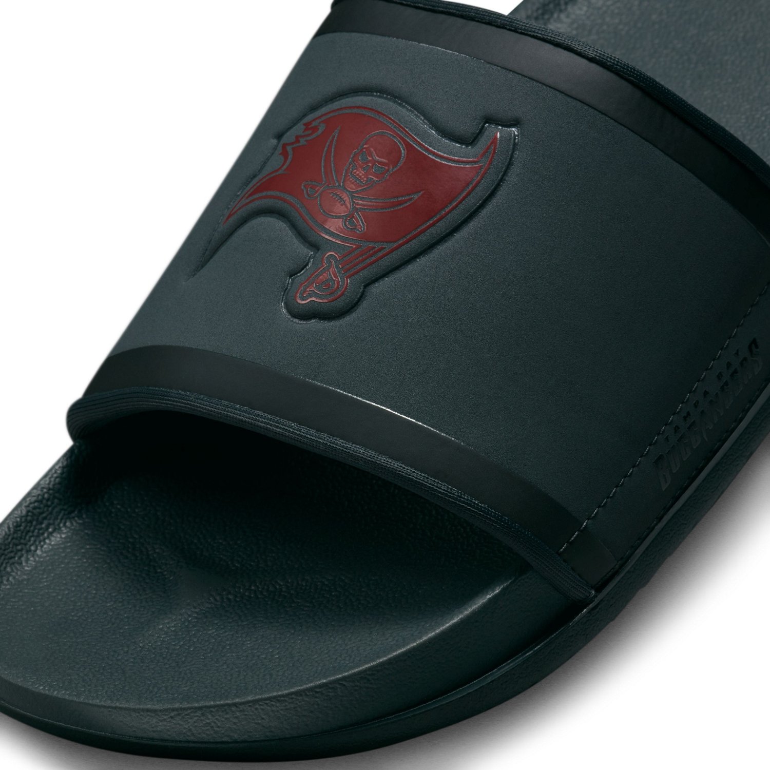 Nike Men's Tampa Bay Buccaneers Offcourt Slides | Academy