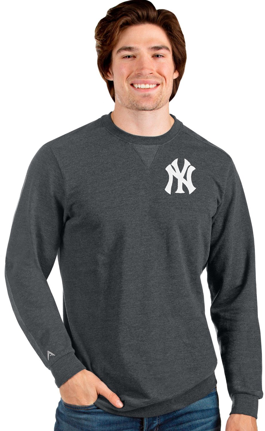 Antigua Men's New York Yankees Action Crew Sweatshirt
