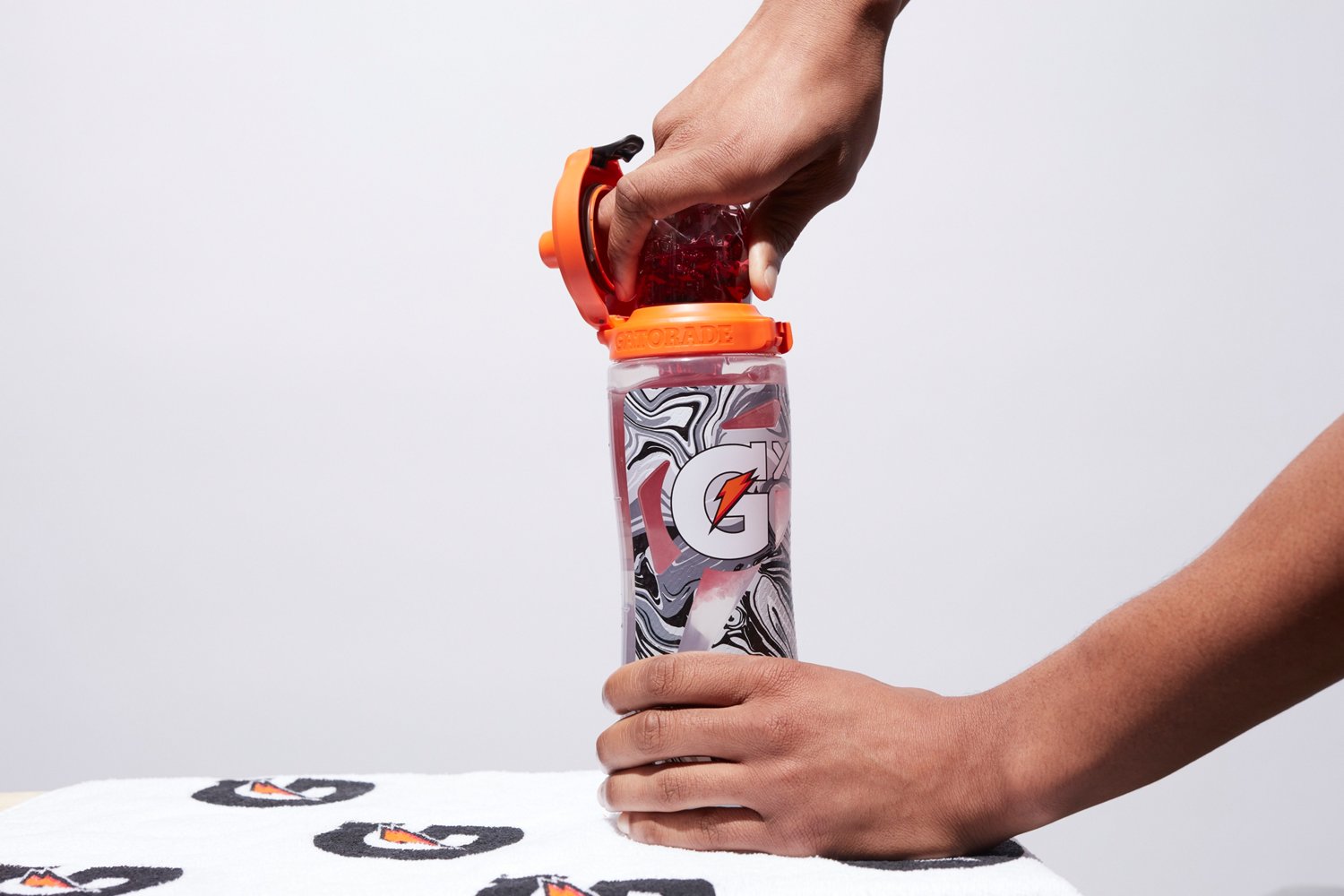 Gatorade GX Print 30 oz Bottle                                                                                                   - view number 3