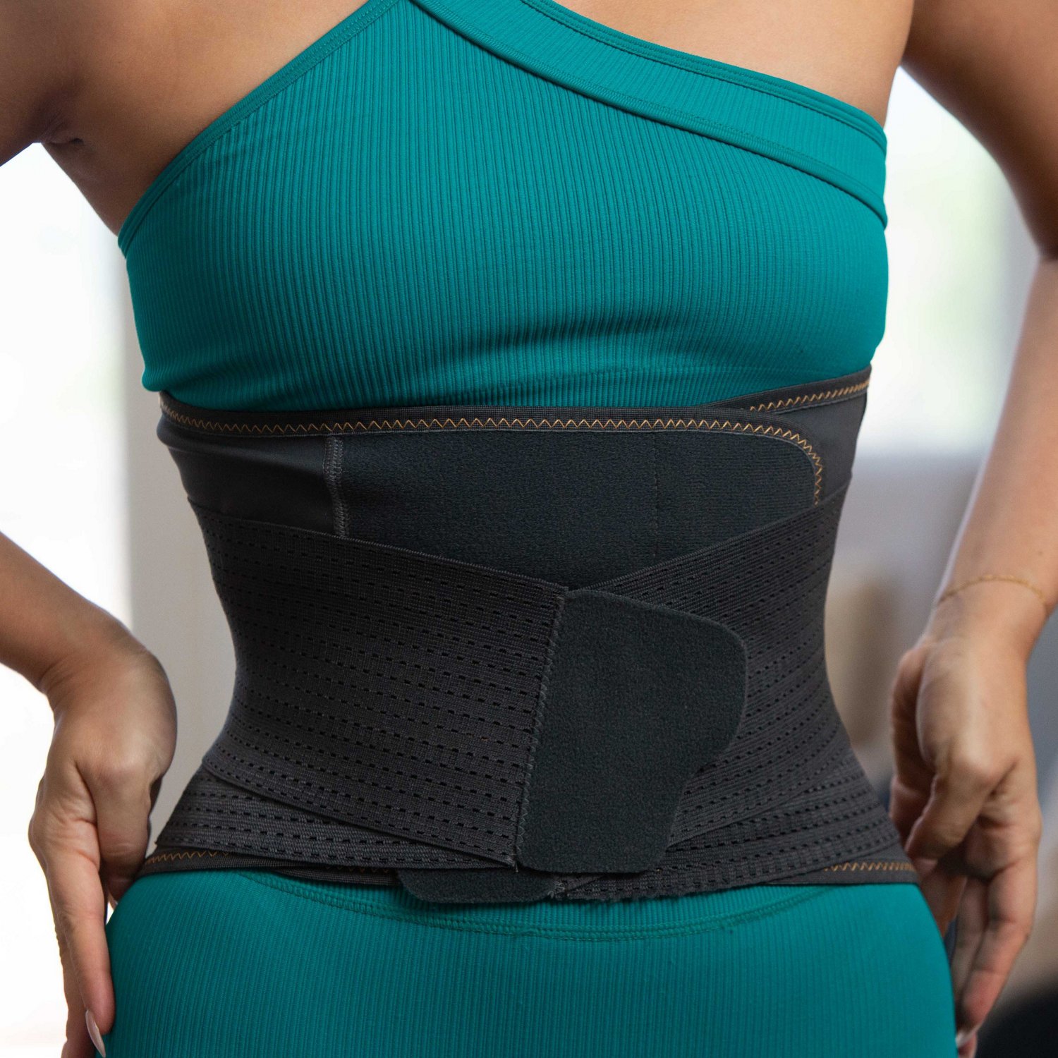 Academy waist online trainer