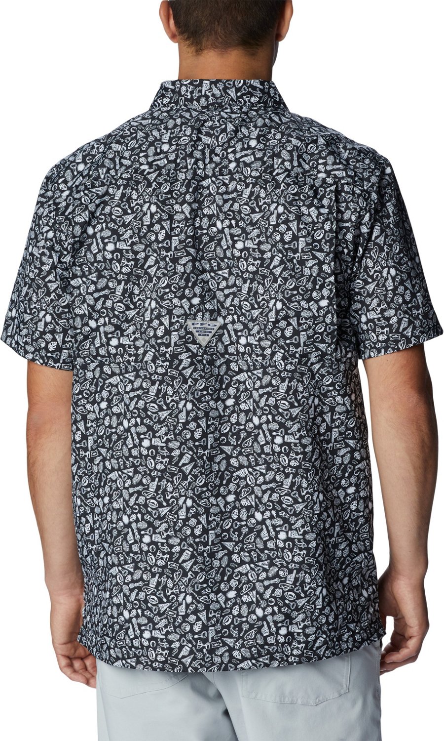 Columbia Sportswear Men's University of Georgia Super Slack Tide Gameday Print Button Down Shirt                                 - view number 2