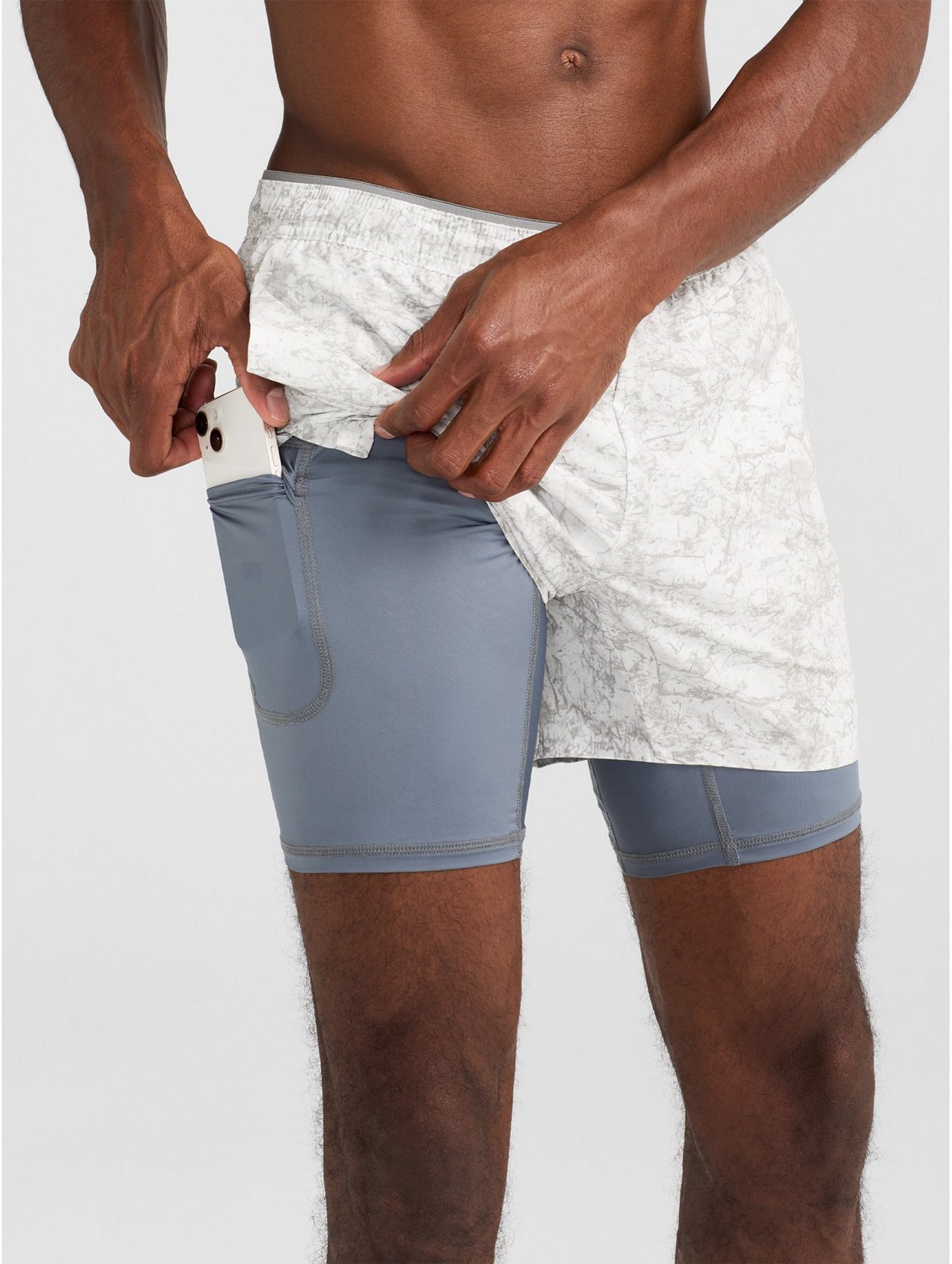 Chubbies Men's Wash On Wash Offs Ultimate Training Shorts 5.5 in - view number 2