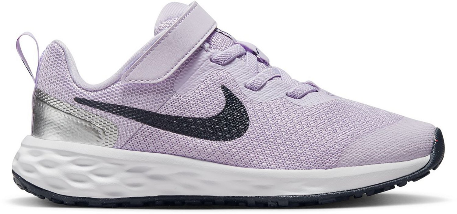 Nike youth revolution clearance 4