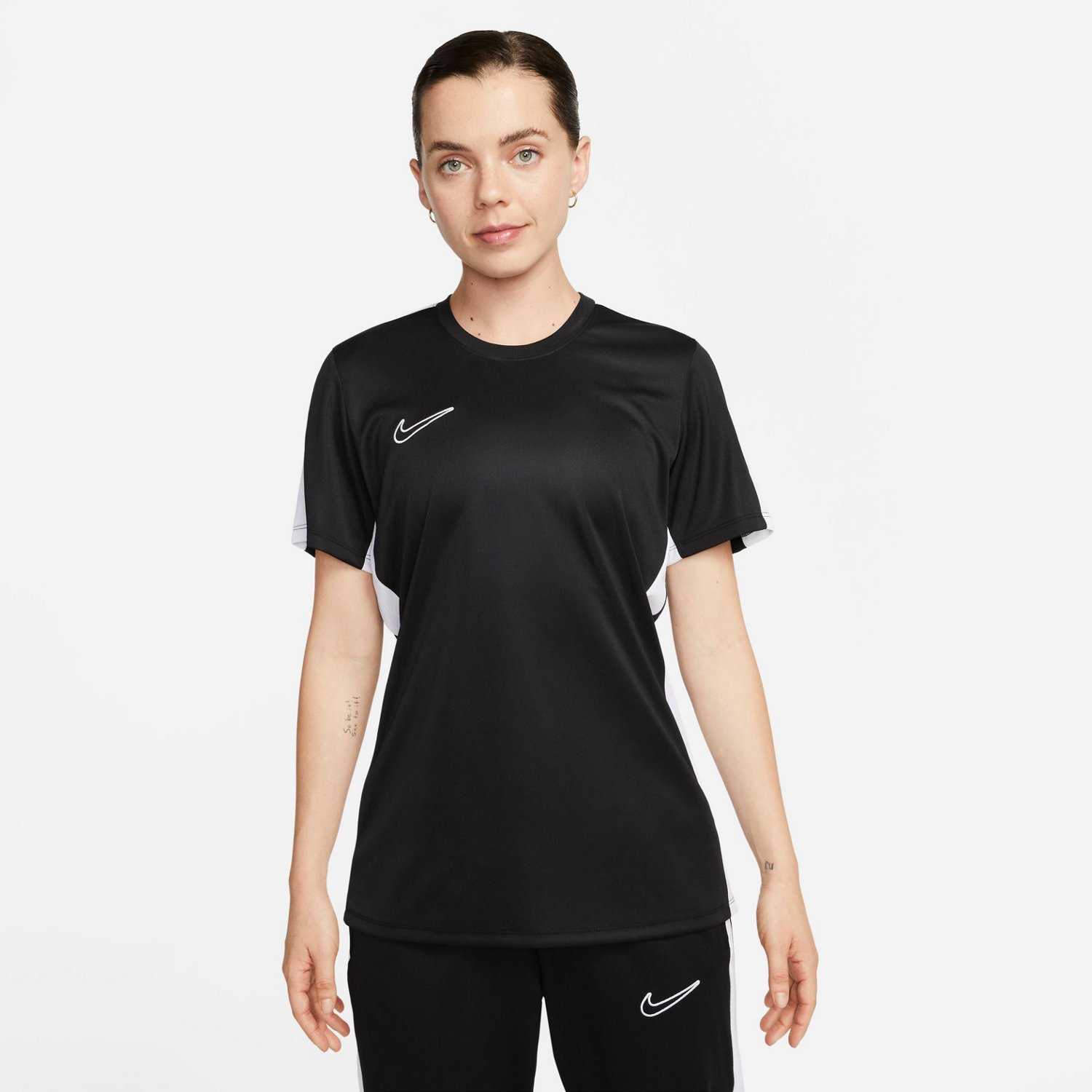 Nike Women\'s Dri-FIT Academy 23 T-shirt | Academy