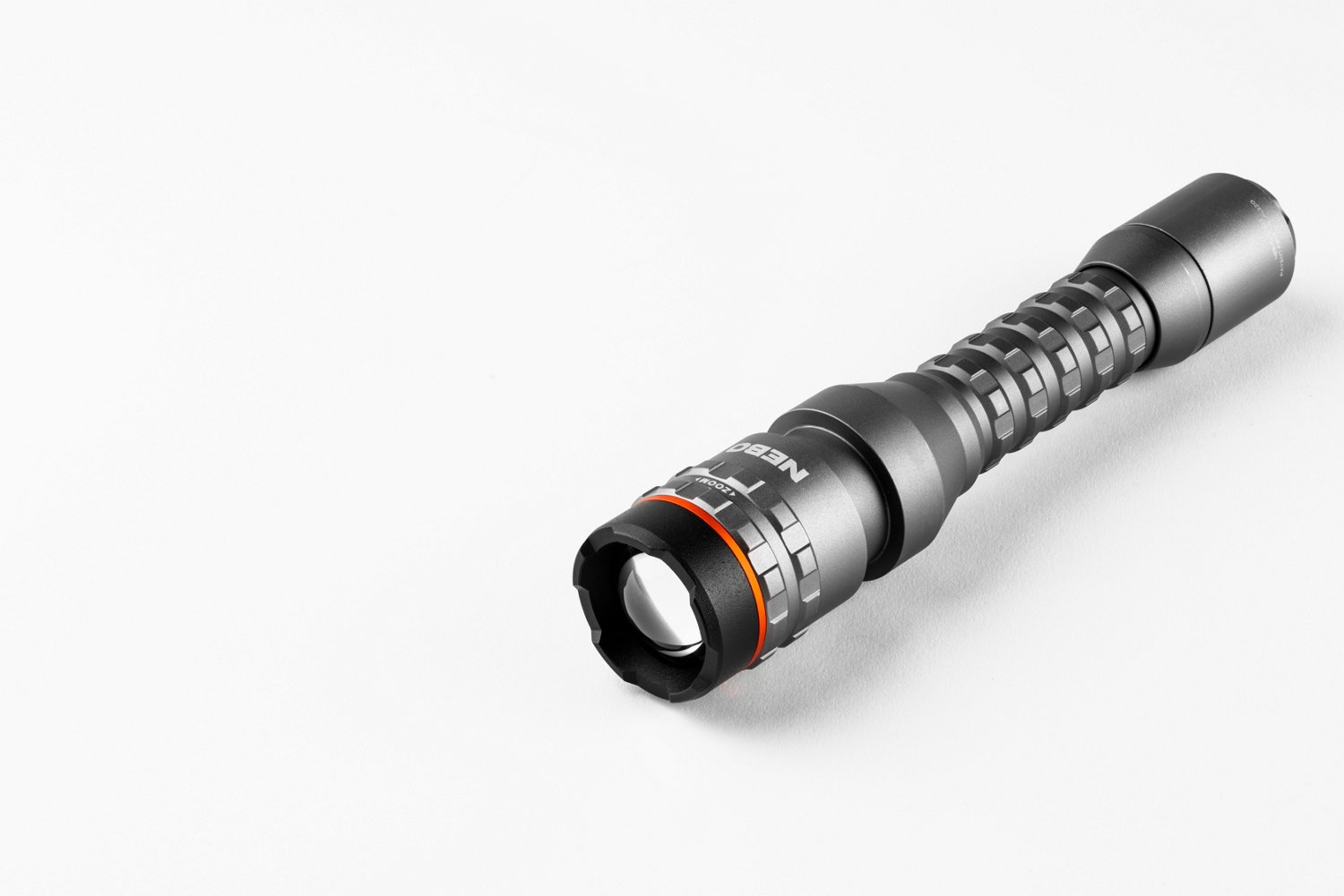 NEBO Davinci 1,800 Lumen Rechargeable Flashlight - view number 2
