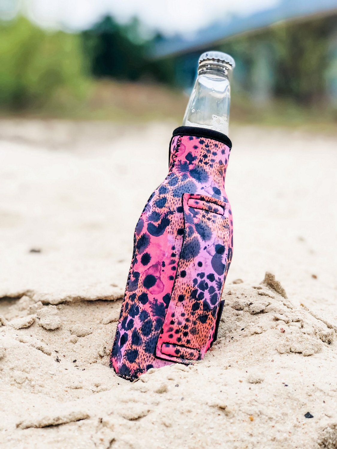 Lit Handlers 12 oz Stubby Bottle Holder