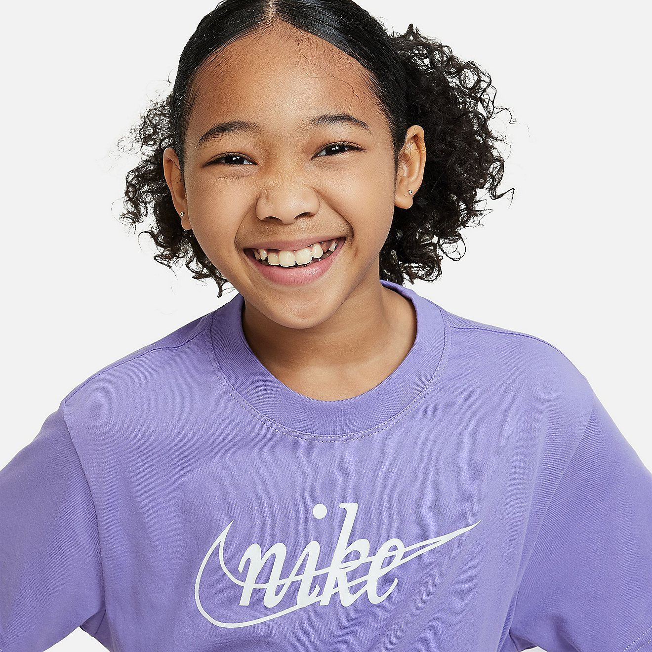 Nike Girls' Nike is a Girl Boxy T-shirt                                                                                          - view number 3