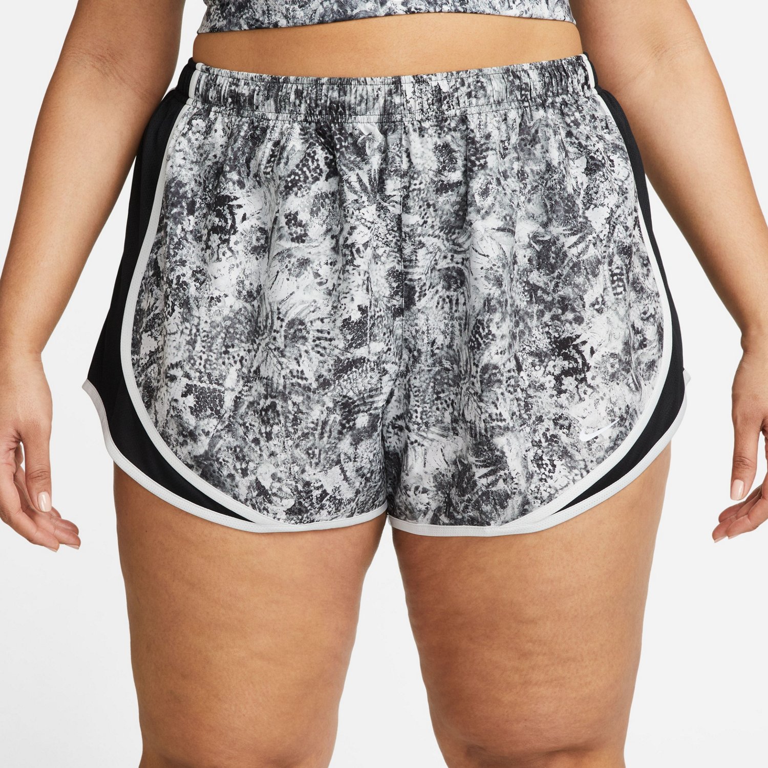 Nike Women's Dri-FIT All Over Print Tempo Shorts - view number 3