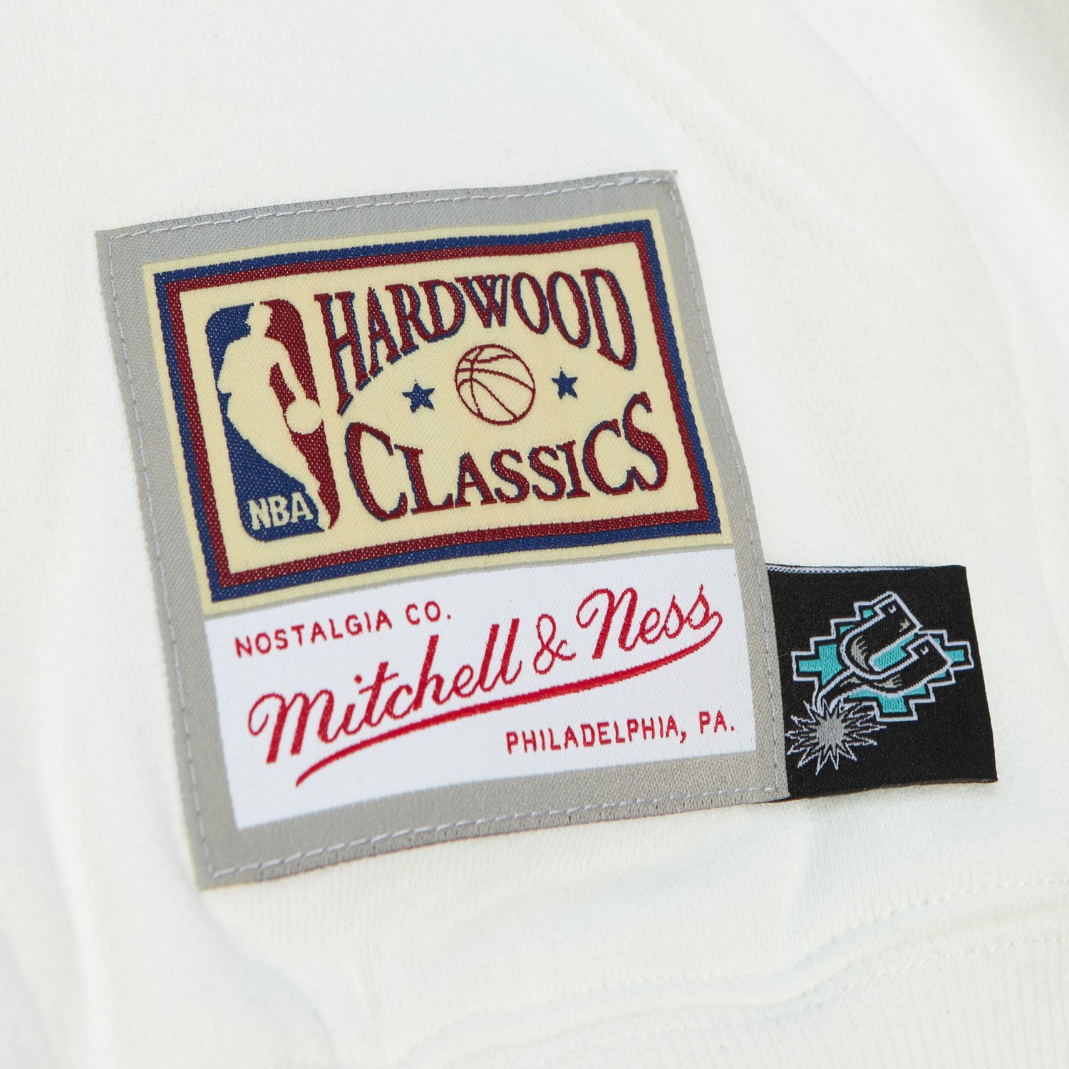 Mitchell & Ness Men's San Antonio Spurs Cream Hoodie - view number 3