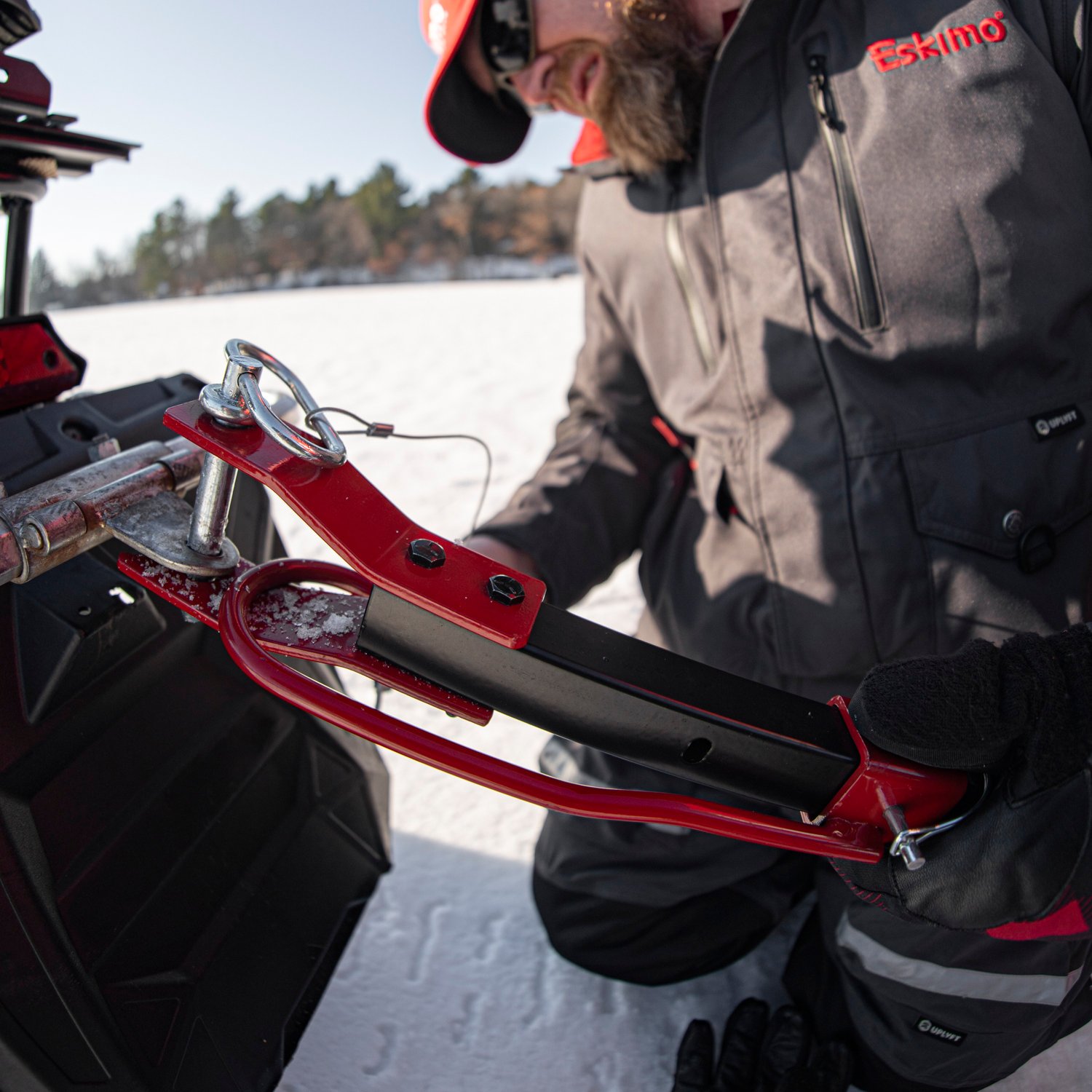 Eskimo EZ-Stow Pivoting Tow Hitch - view number 3