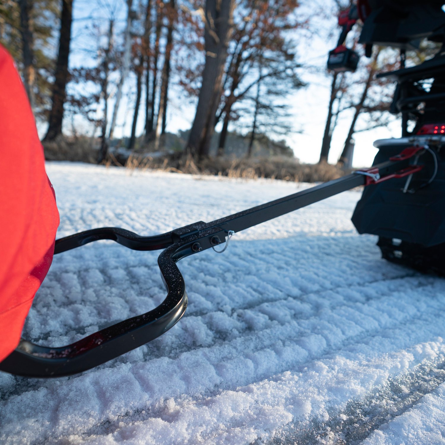 Eskimo EZ-Stow Pivoting Tow Hitch - view number 5