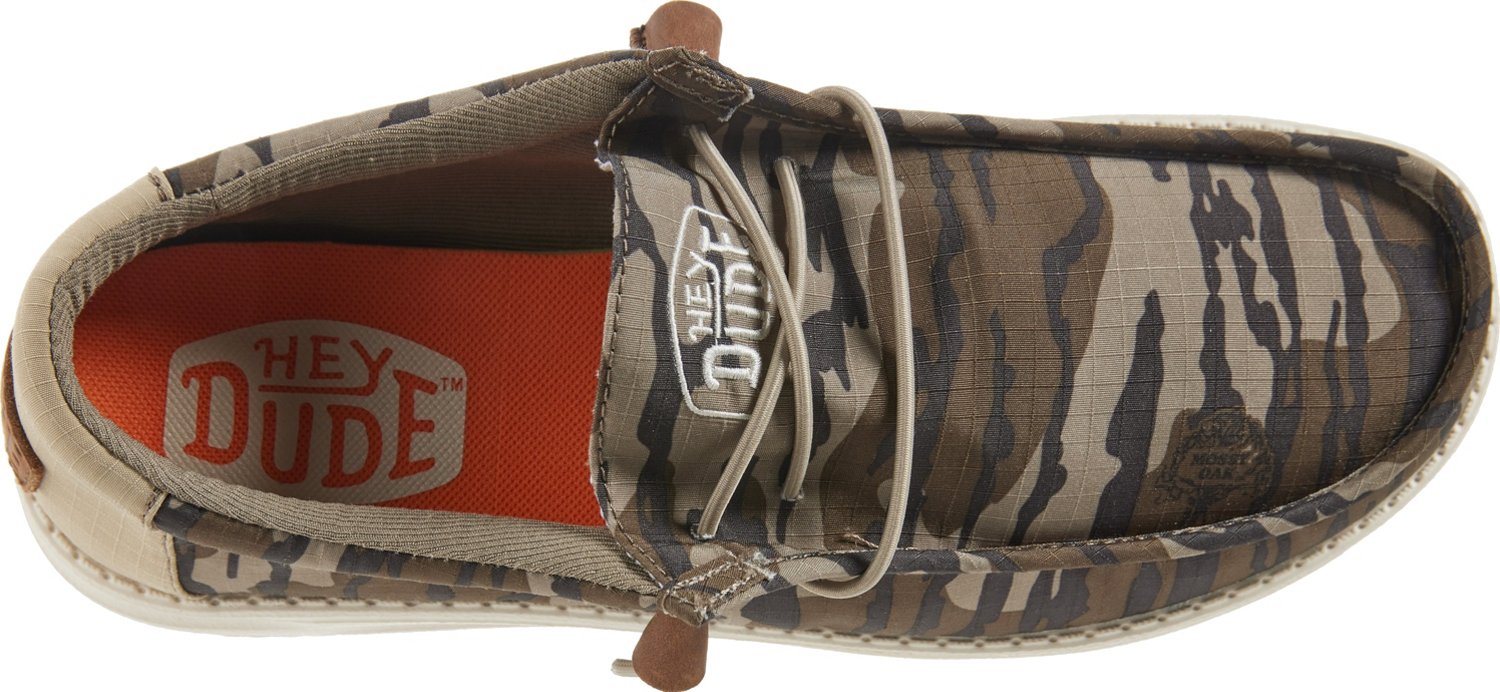 HEYDUDE Men’s Wally Mossy Oak Original Bottomland Shoes - view number 3