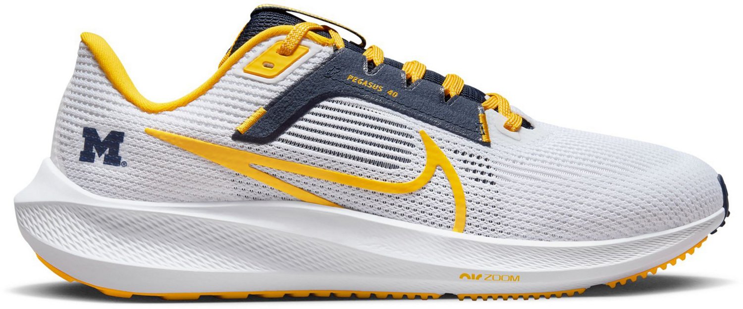 Nike Men's University of Michigan Air Zoom Pegasus 40 Running Shoes ...