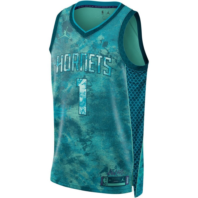 Nike Men's Charlott… - image