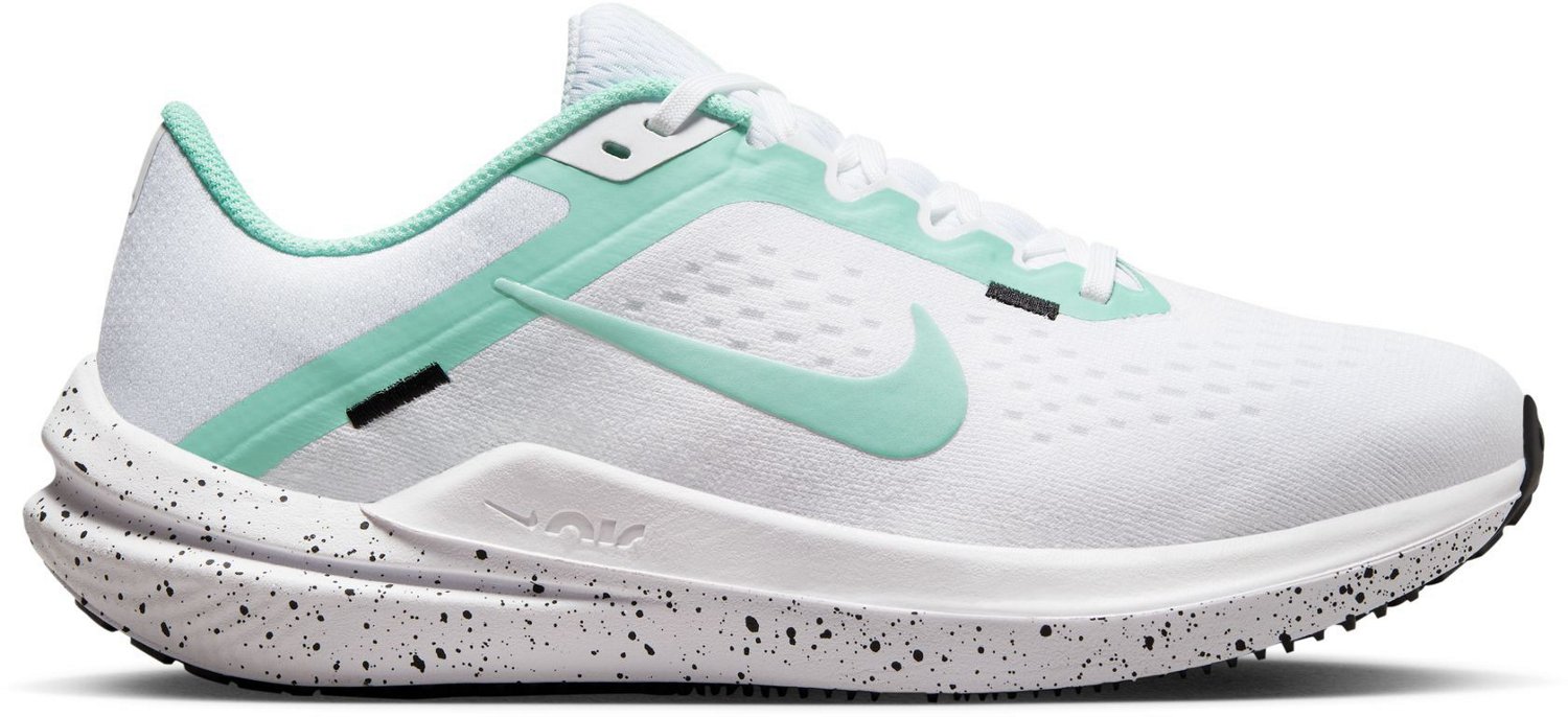 Nike Women's Winflo 10 Running Shoes