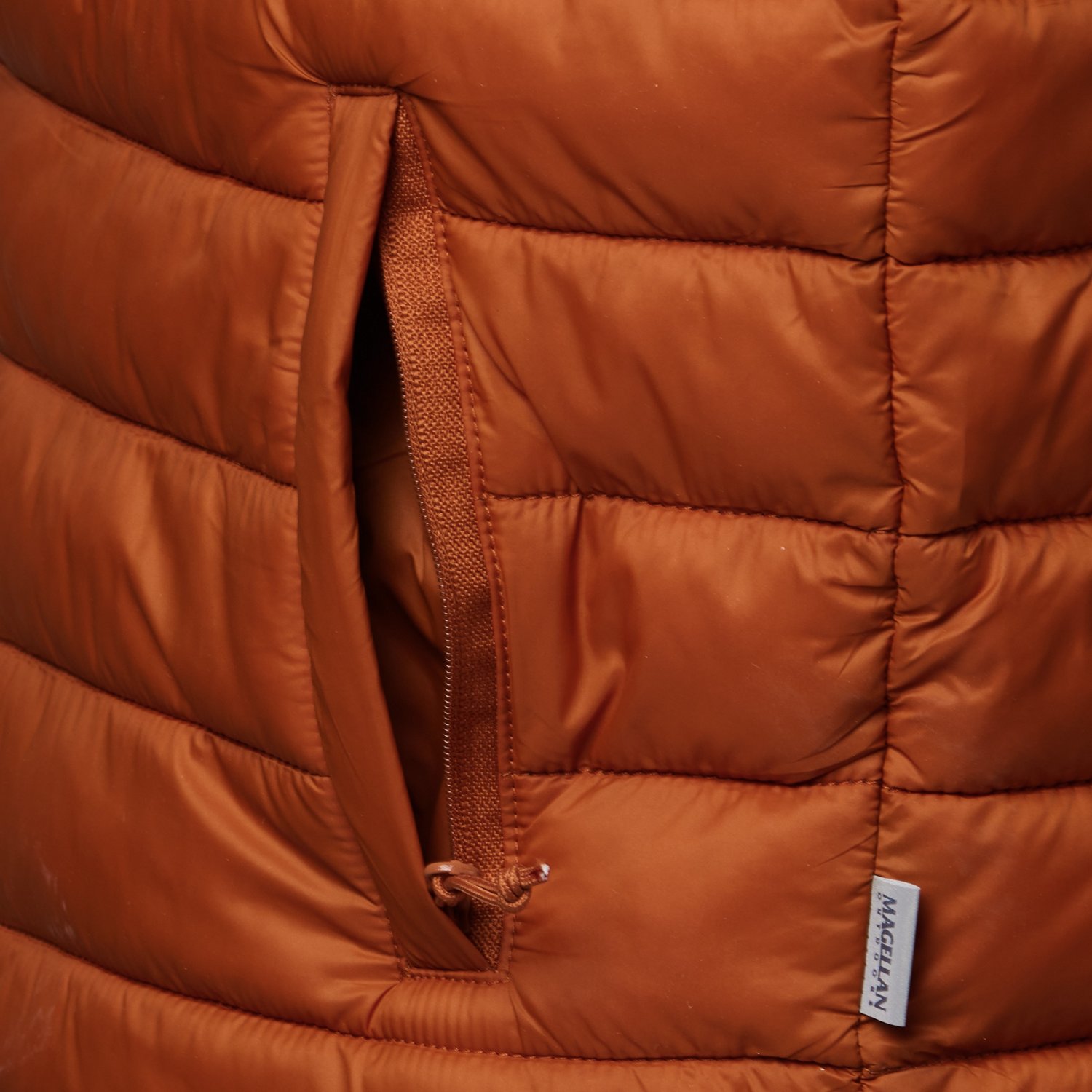 Magellan Outdoors Men's Lost Pines Puffer Vest - view number 3