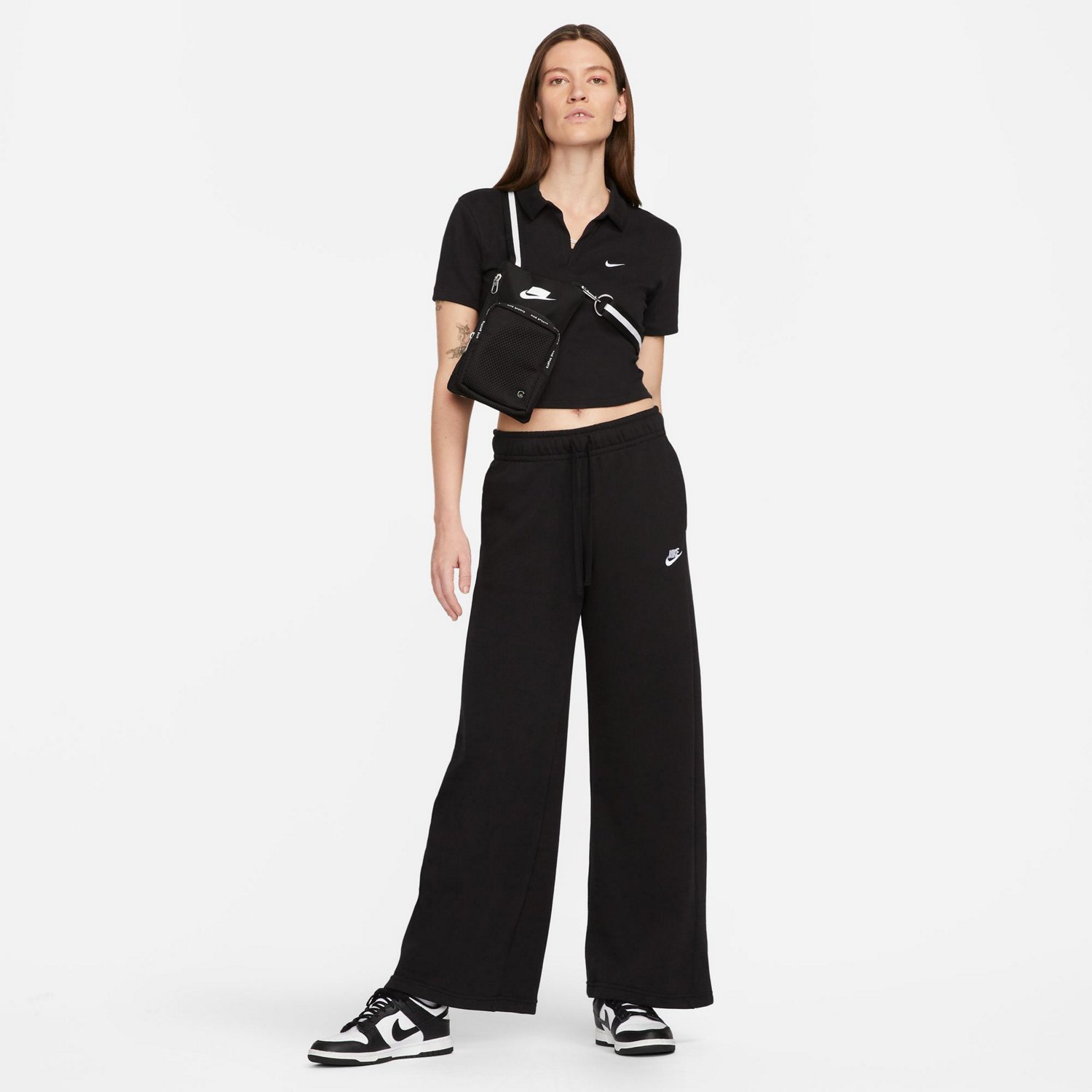 Nike Women's Sportswear Club Fleece Mid-Rise Wide-Leg Sweatpants                                                                 - view number 5