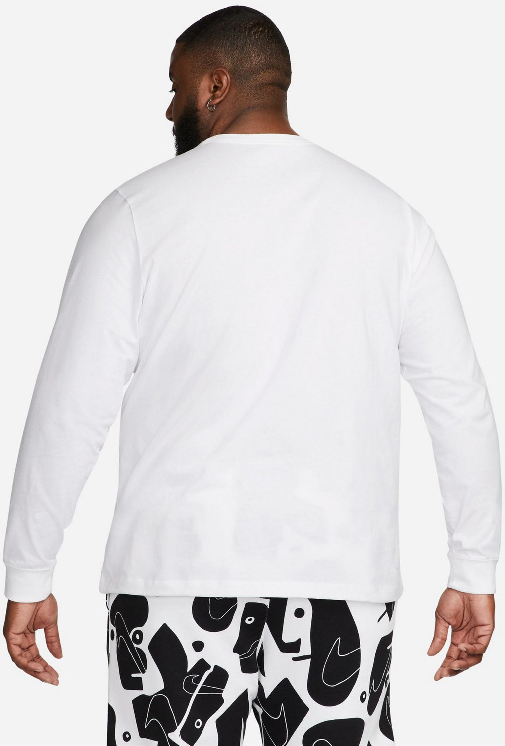 Nike Men's Sportswear Long Sleeve T-shirt - view number 2