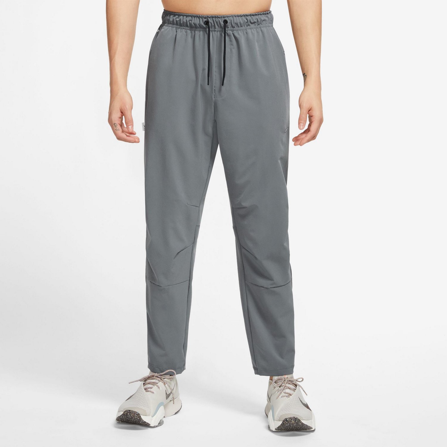 Nike Men's Dri-FIT Unlimited Tapered Training Pants