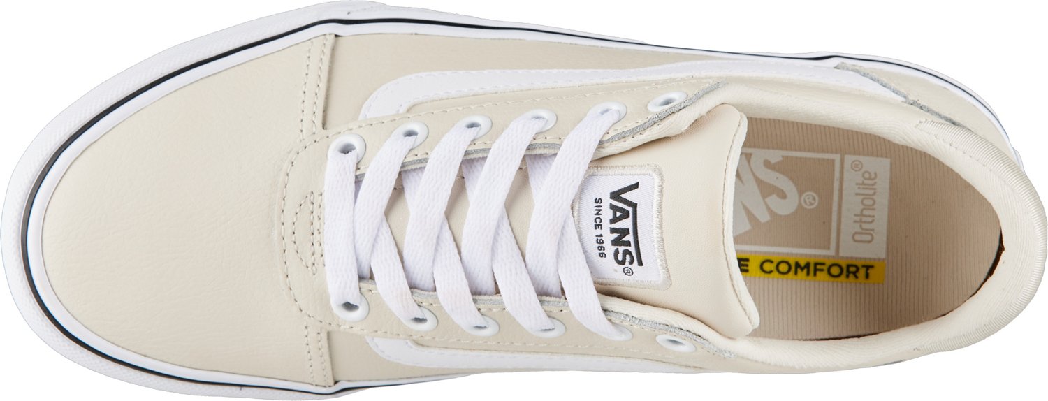 Vans women's outlet ward deluxe shoes