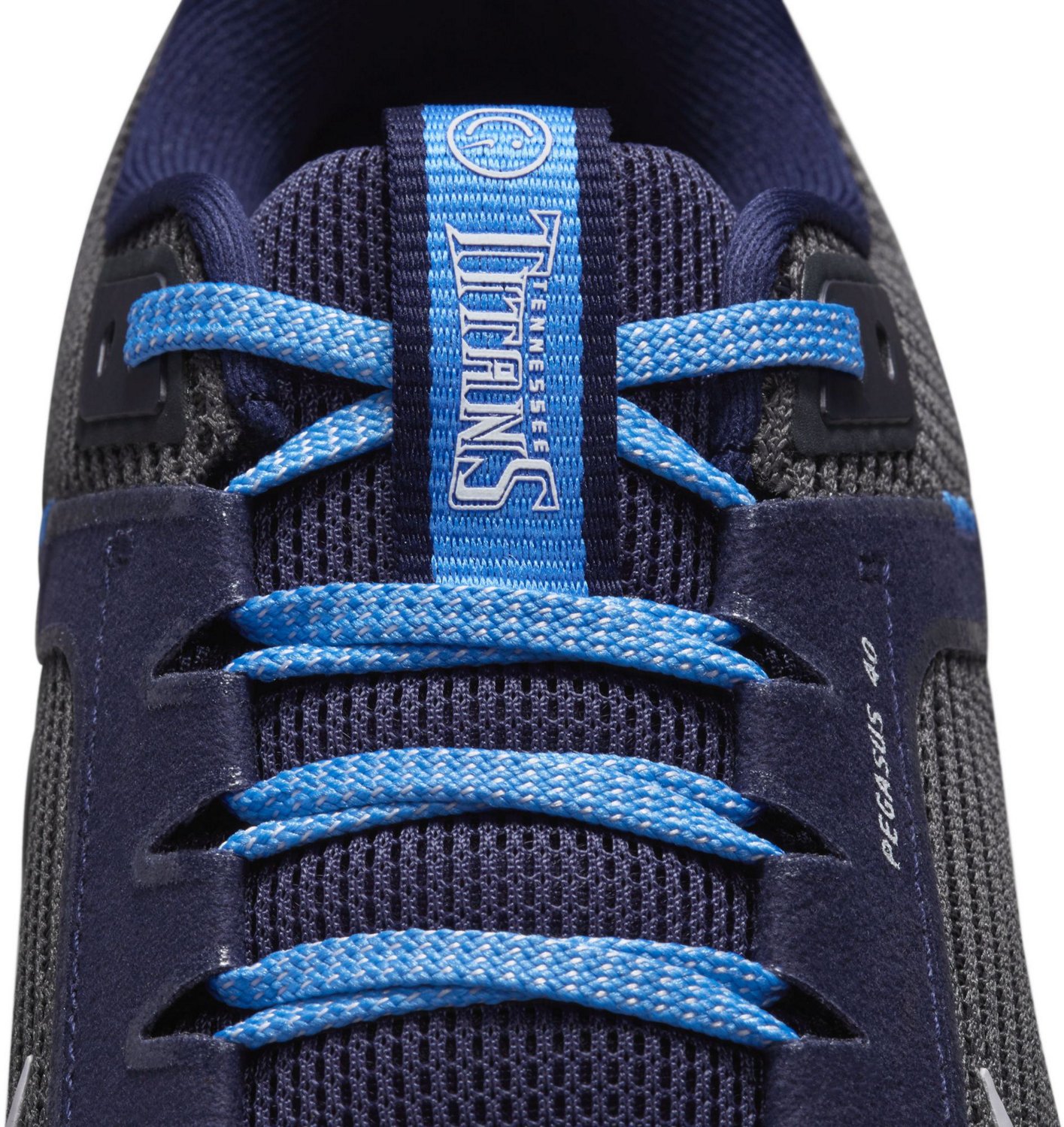 Nike Men's Tennessee Titans Air Zoom Pegasus 40 Running Shoe | Academy