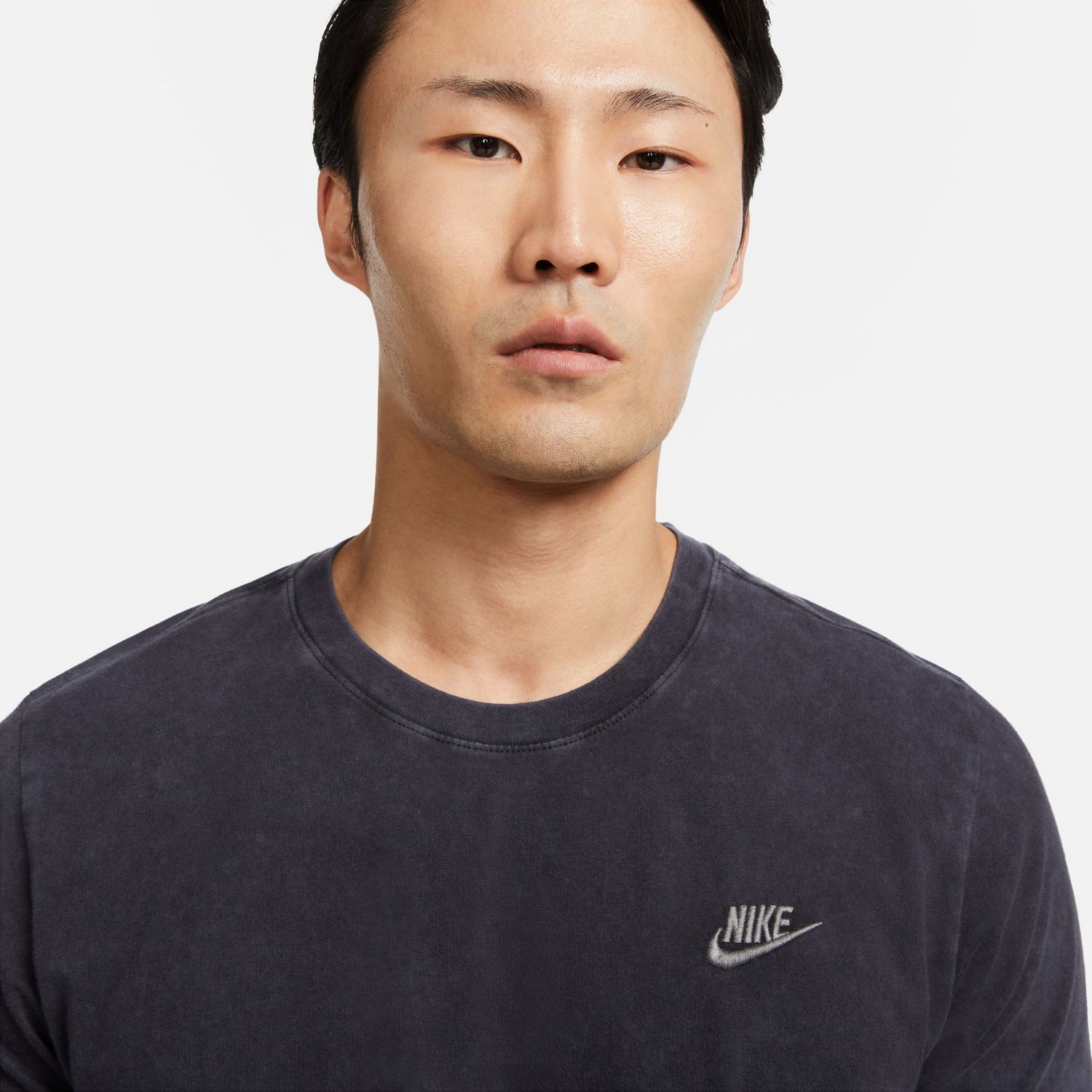 Nike Men's Sportswear Club T-shirt - view number 3