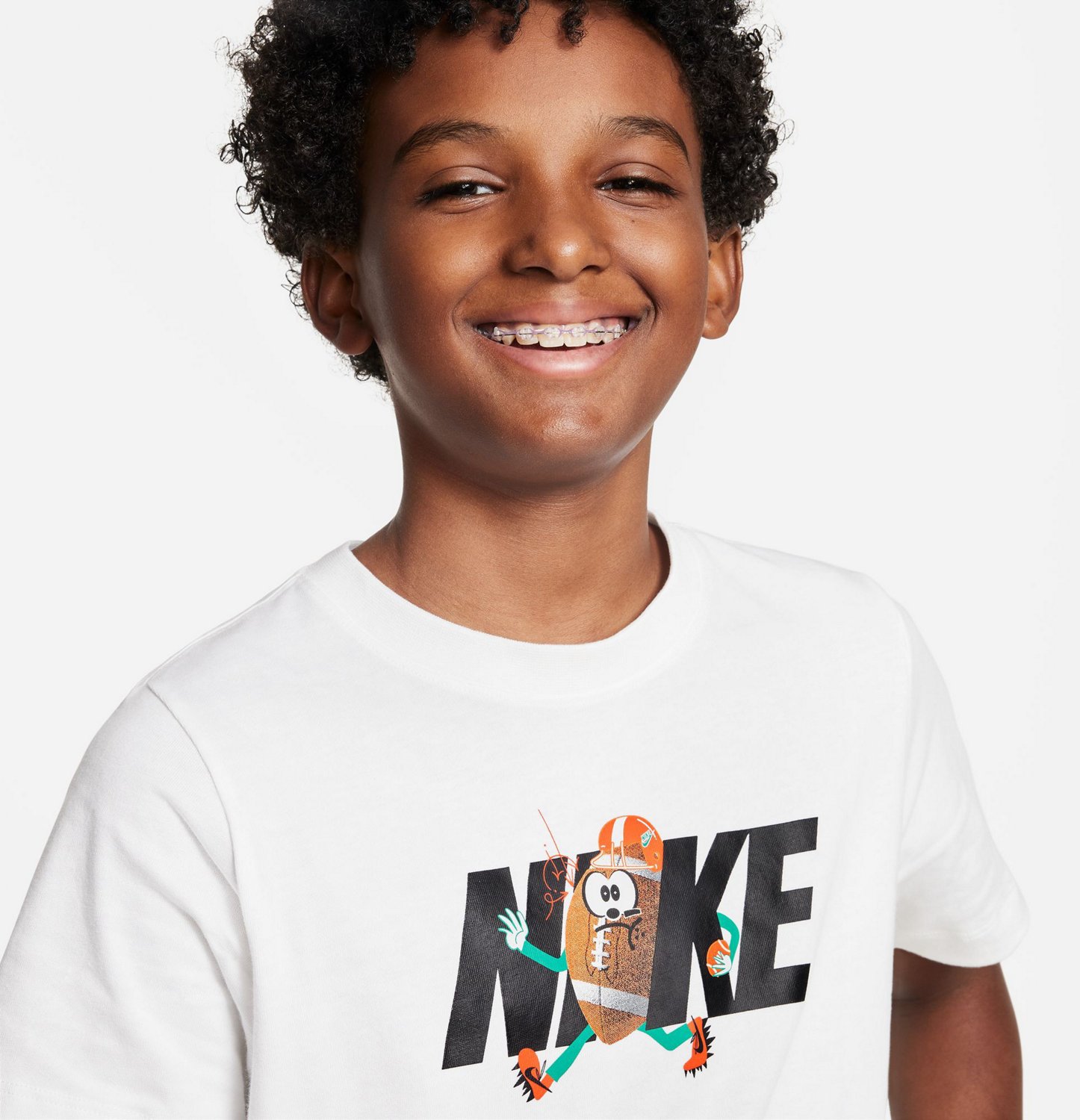 Nike Boys' Sportswear Football Short Sleeve T-shirt - view number 3