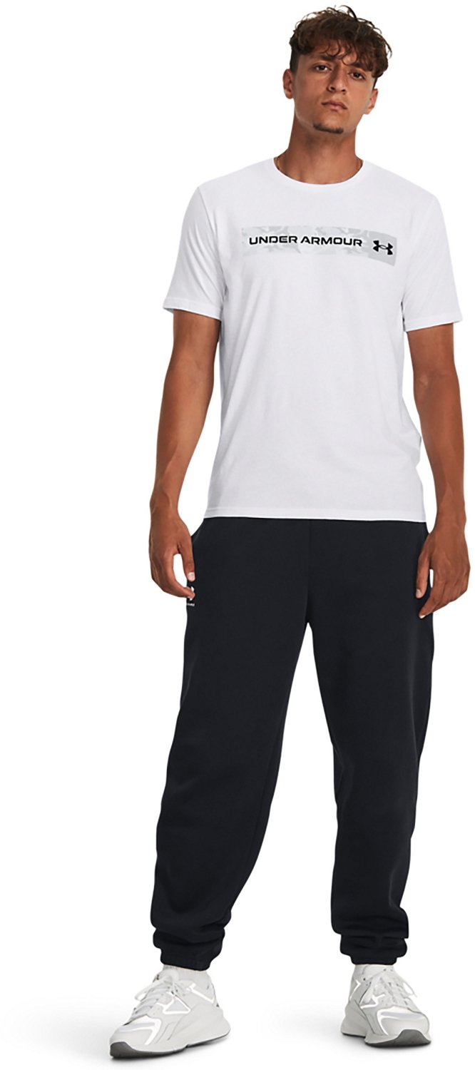 Under Armour Men's Camo Chest Stripe T-shirt