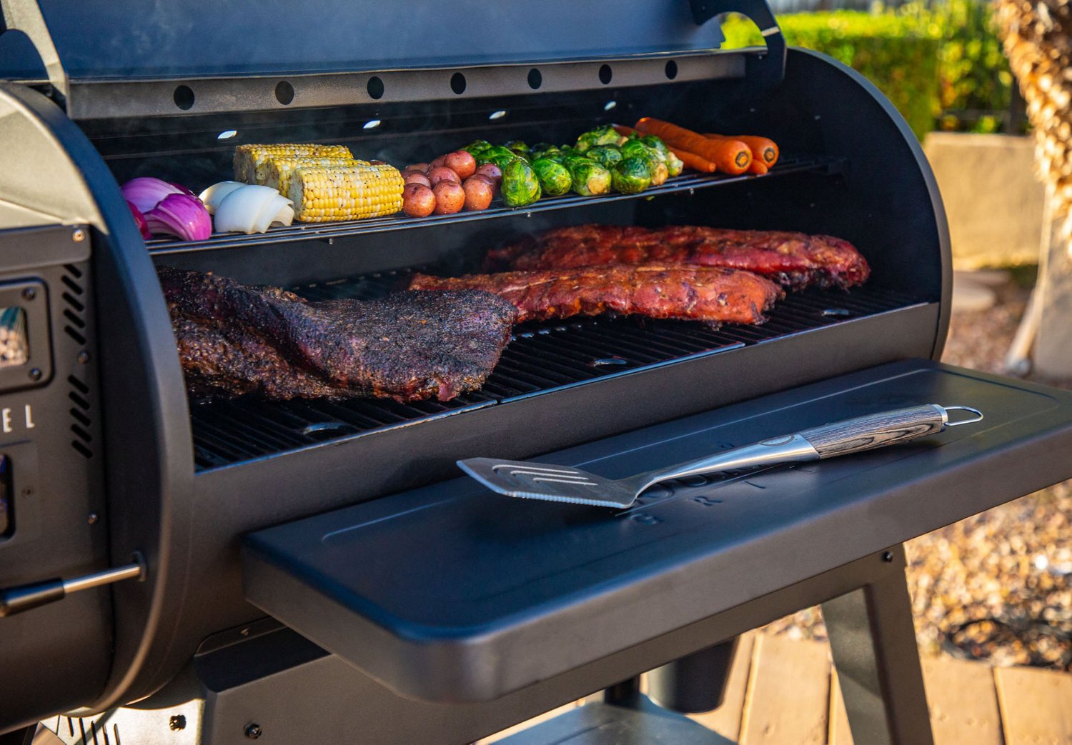 Louisiana Grills 1000 Black Label Pellet Grill Academy