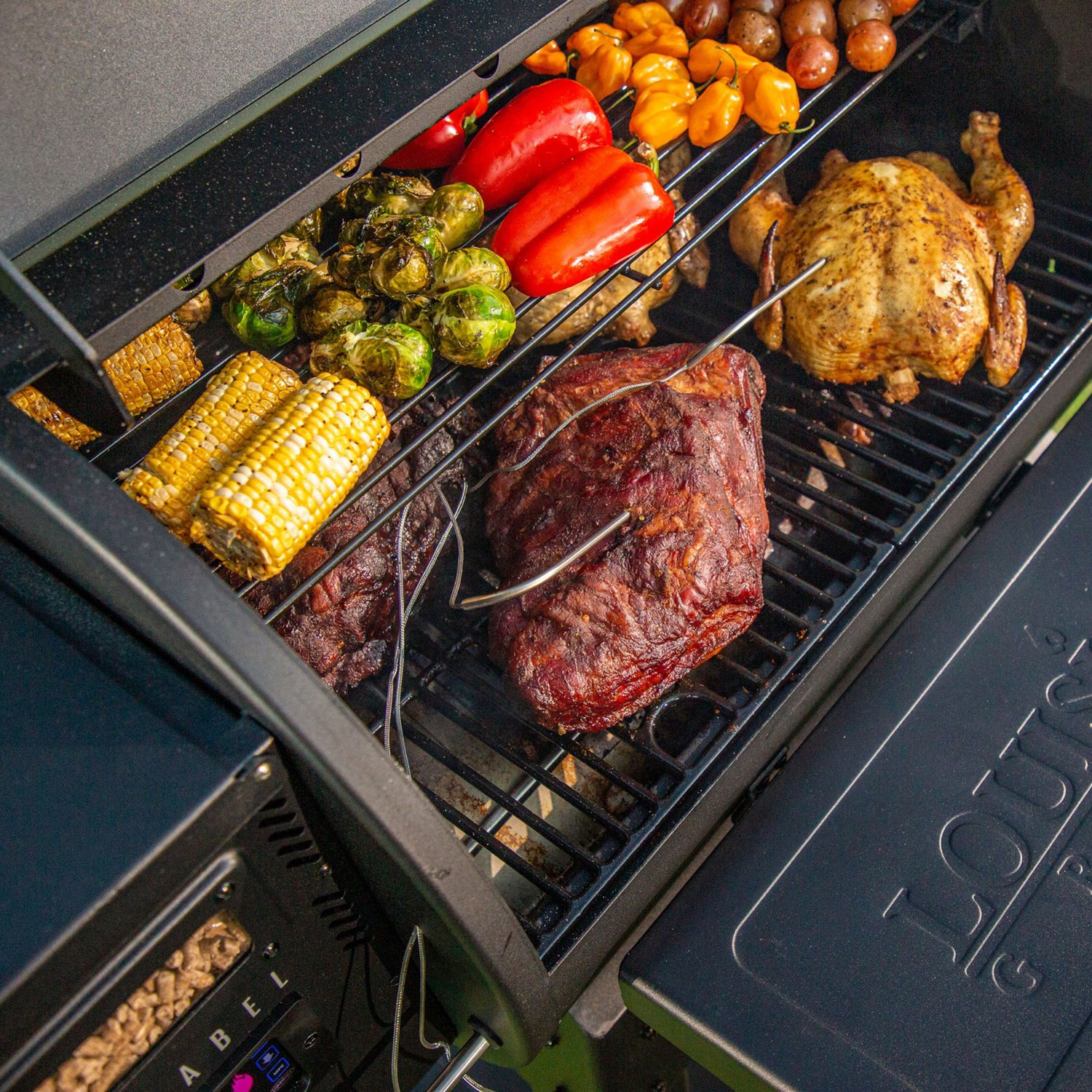 Louisiana Grills 1000 Black Label Pellet Grill Academy