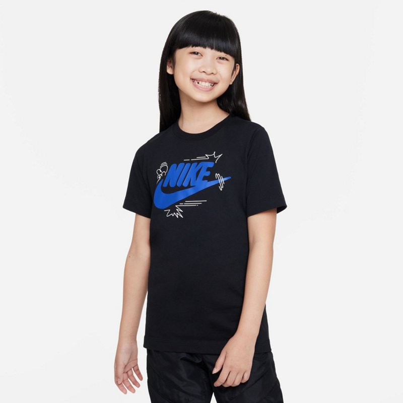 Nike Boys' NSW Club+ T-shirt